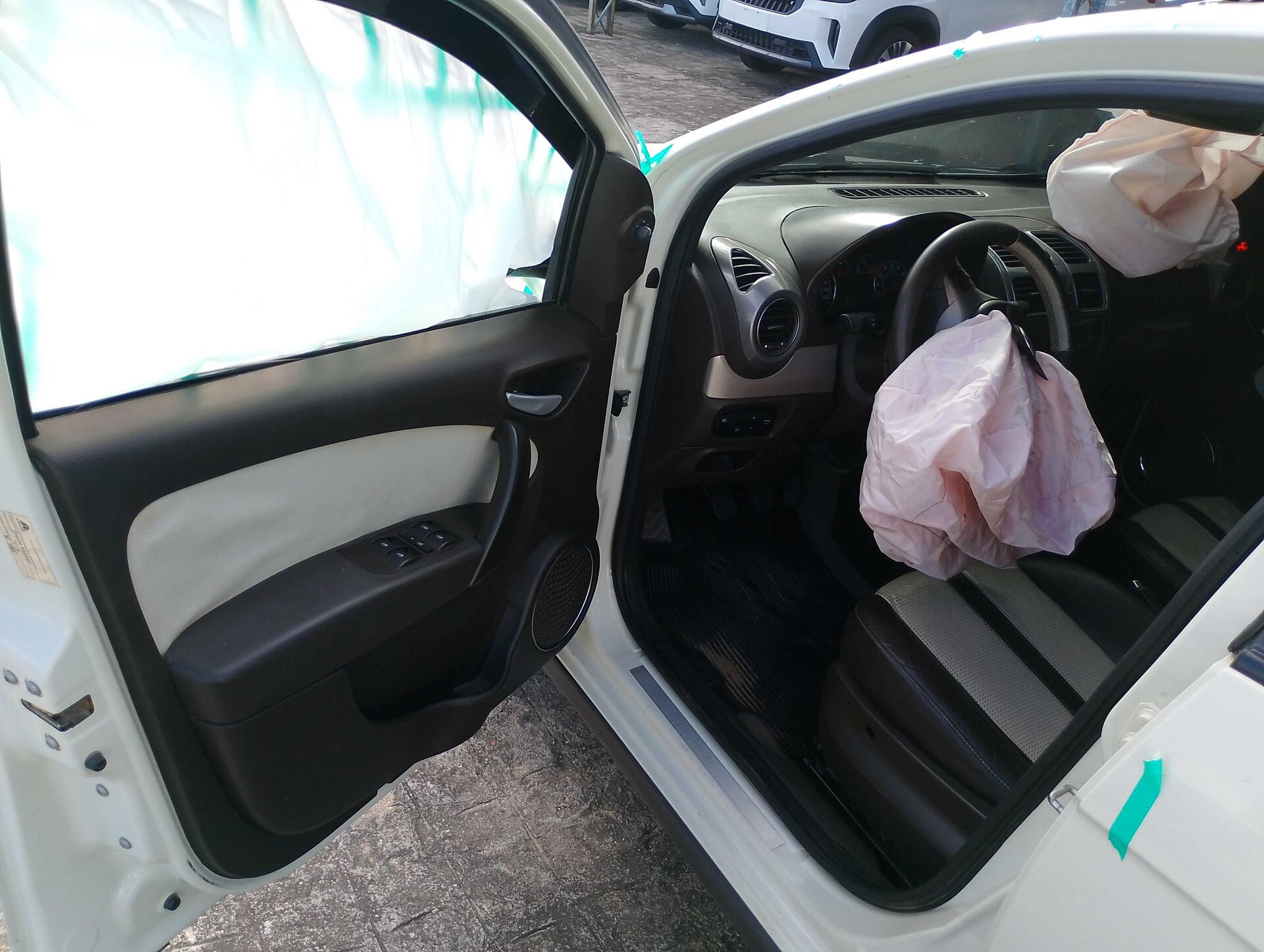 FIAT / SIENA ESSENCE 1.6 FLEX 2016/2017 — foto 26 de 40
