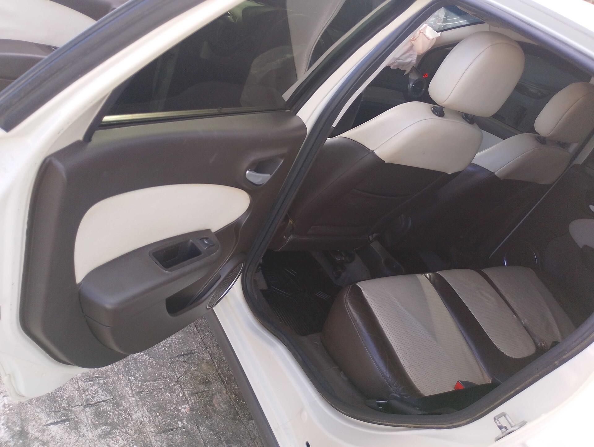 FIAT / SIENA ESSENCE 1.6 FLEX 2016/2017 — foto 28 de 40