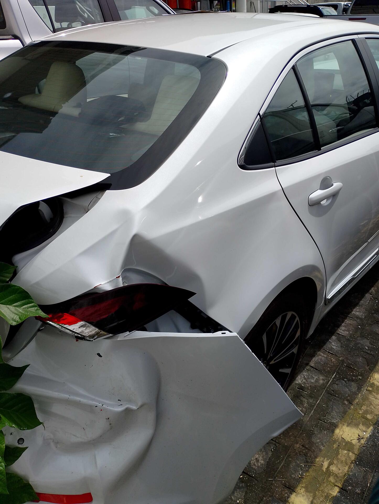 TOYOTA / COROLLA SEDAN ALTIS PREMIUM 1.8 HÍBRIDO 2026/2026 — foto 6 de 40