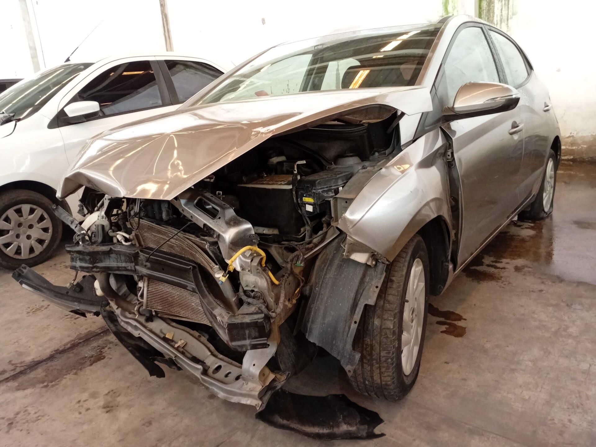 (SUCATA) HYUNDAI / HB20 EVOLUTION BLUELINK 1.0 FLEX 12V MEC 2021/2022 — foto 11 de 23