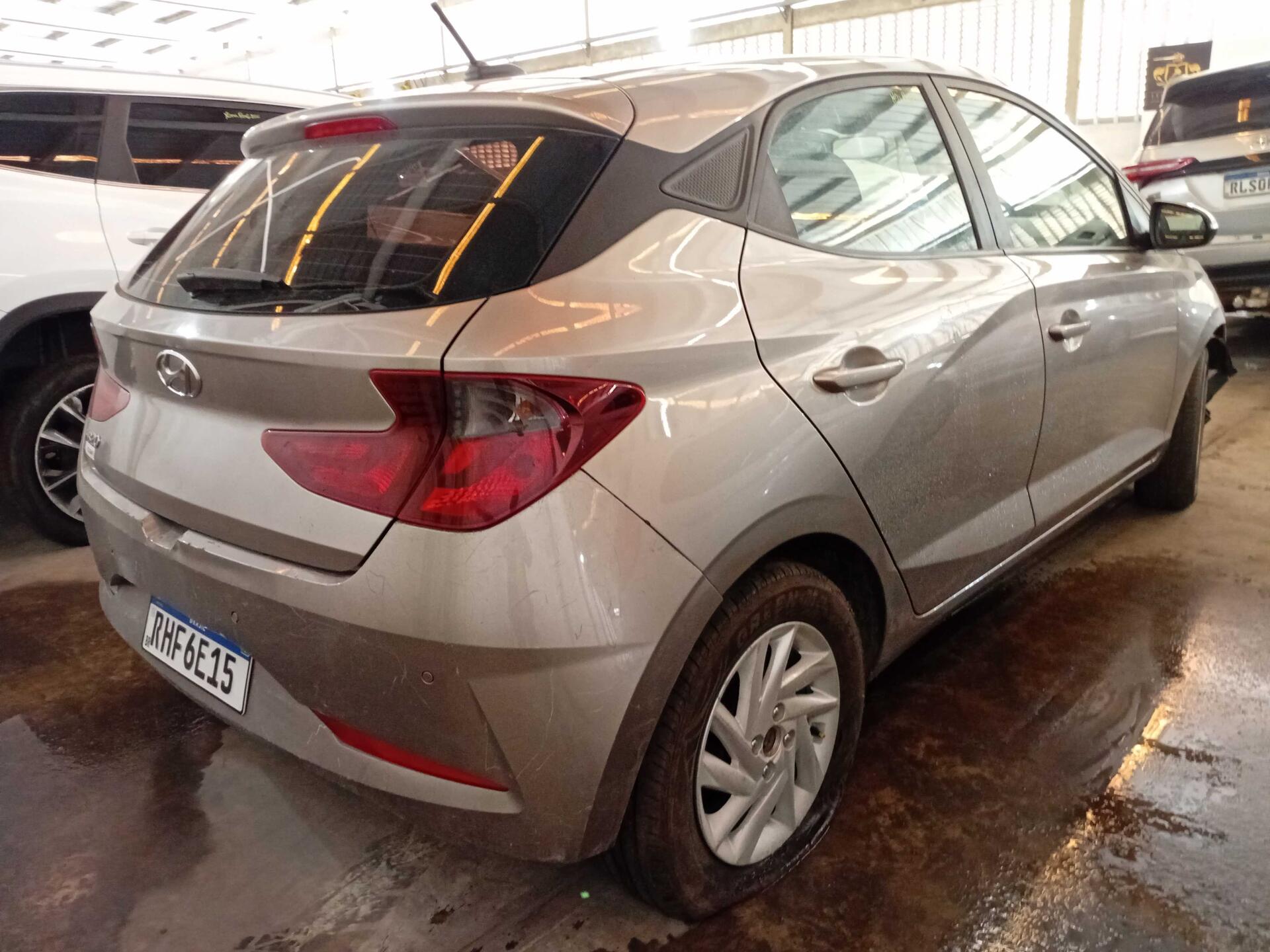 (SUCATA) HYUNDAI / HB20 EVOLUTION BLUELINK 1.0 FLEX 12V MEC 2021/2022 — foto 14 de 23