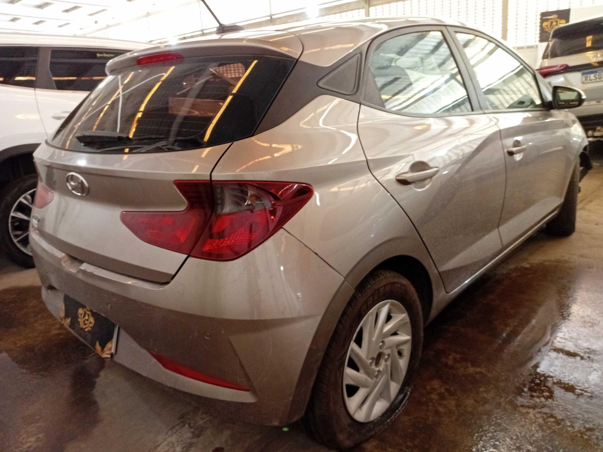 (SUCATA) HYUNDAI / HB20 EVOLUTION BLUELINK 1.0 FLEX 12V MEC 2021/2022 — foto 15 de 23