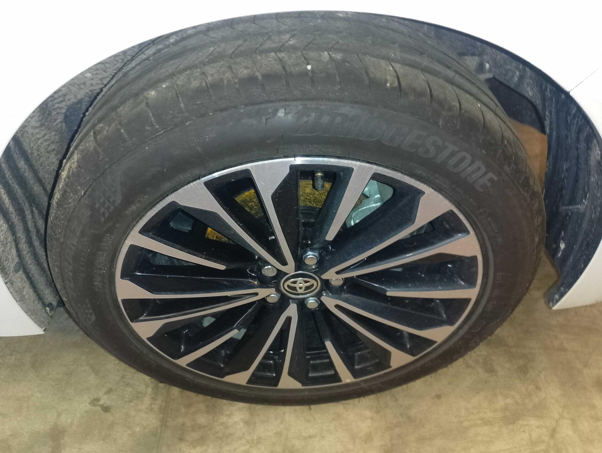 TOYOTA / COROLLA SEDAN ALTIS PREMIUM 1.8 HÍBRIDO 2026/2026 — foto 26 de 40