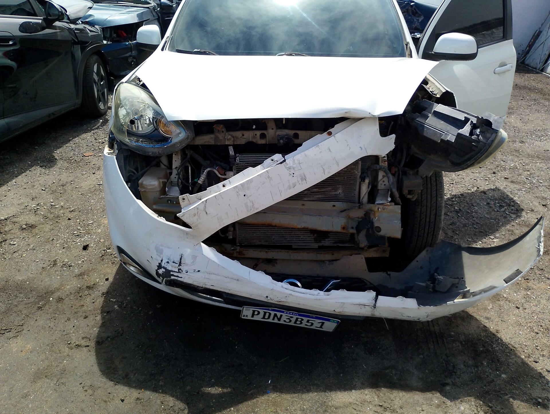 NISSAN / MARCH SV 1.0 12V F4P GNV_FLEX 2015/2016 — foto 9 de 40