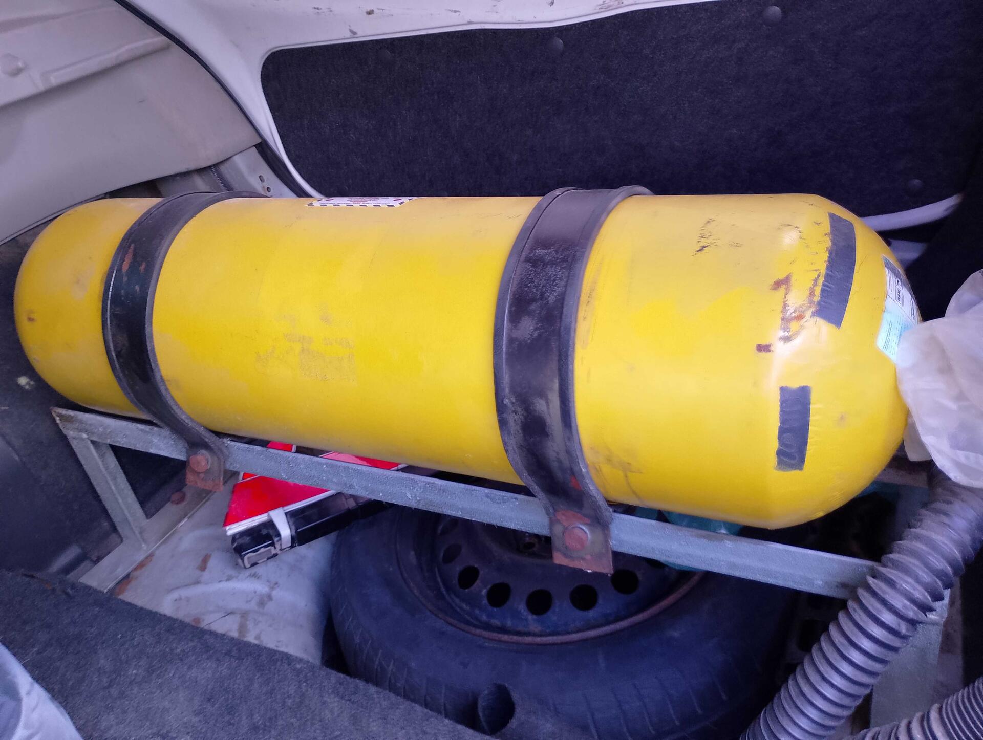 NISSAN / MARCH SV 1.0 12V F4P GNV_FLEX 2015/2016 — foto 23 de 40