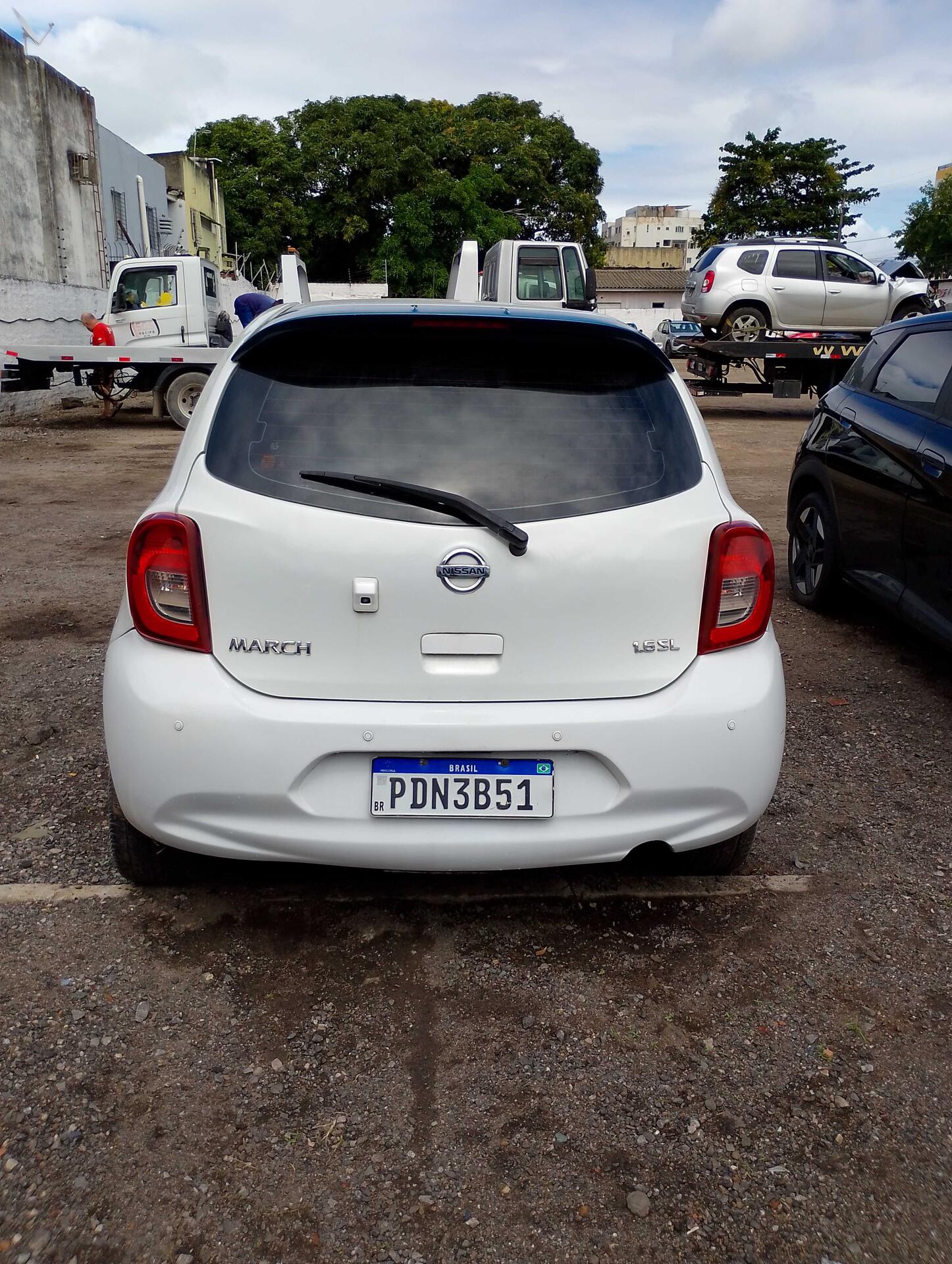 NISSAN / MARCH SV 1.0 12V F4P GNV_FLEX 2015/2016 — foto 37 de 40