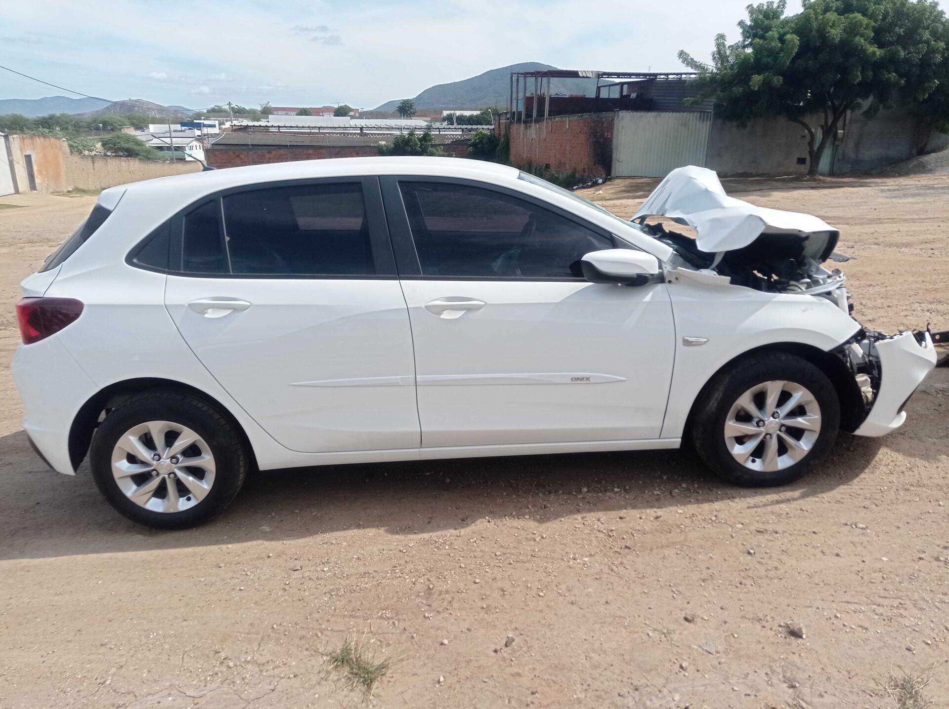 CHEVROLET / ONIX HATCH LT 1.0 12V 4P FMEC FLEX 2022/2023 — foto 21 de 40