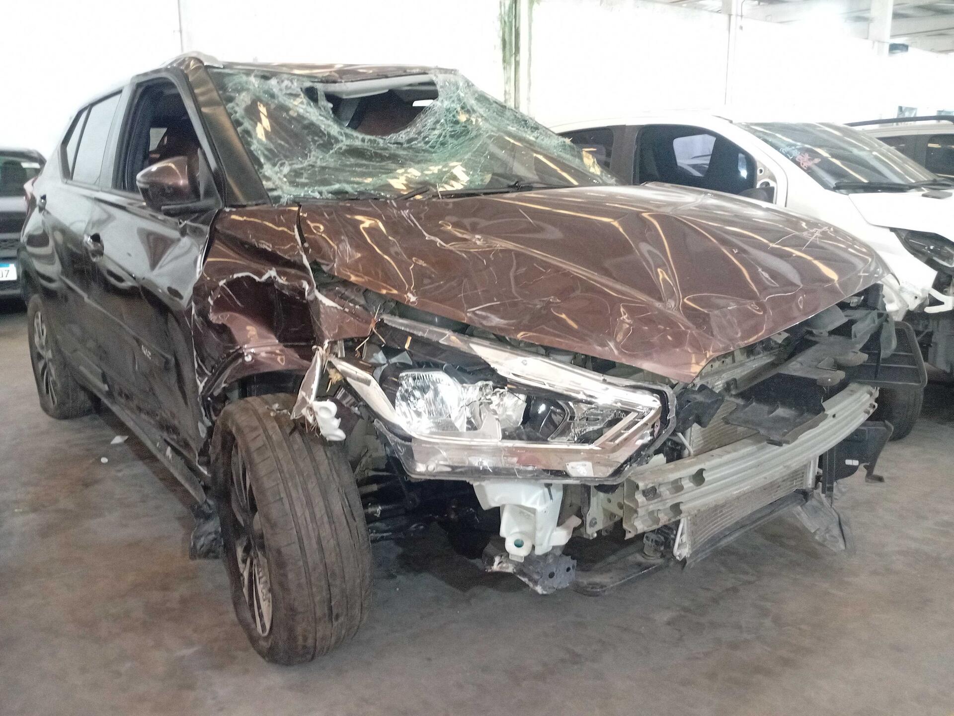 (SUCATA) NISSAN / KICKS SV CVT 2020/2021 — foto 10 de 24