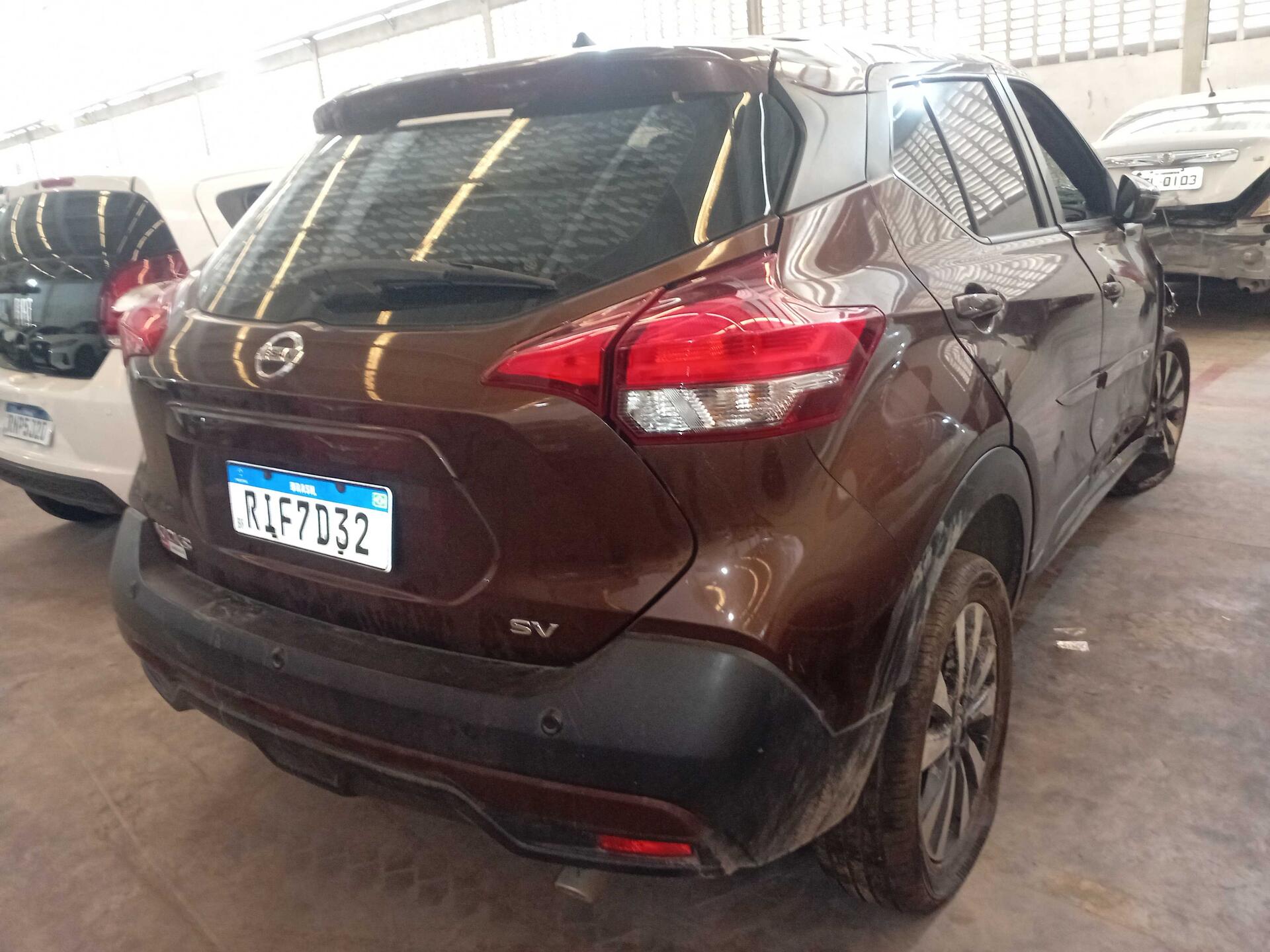 (SUCATA) NISSAN / KICKS SV CVT 2020/2021 — foto 11 de 24