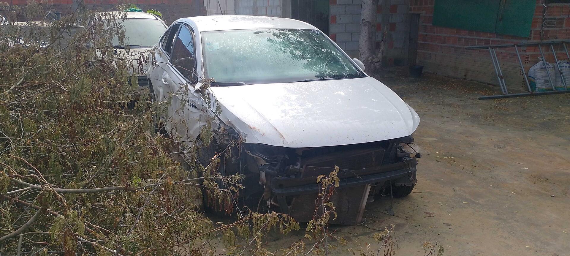 (SUCATA) VOLKSWAGEN / VIRTUS SEDAN 1.6 MSI 16V 5P MEC 2018/2019 — foto 3 de 40