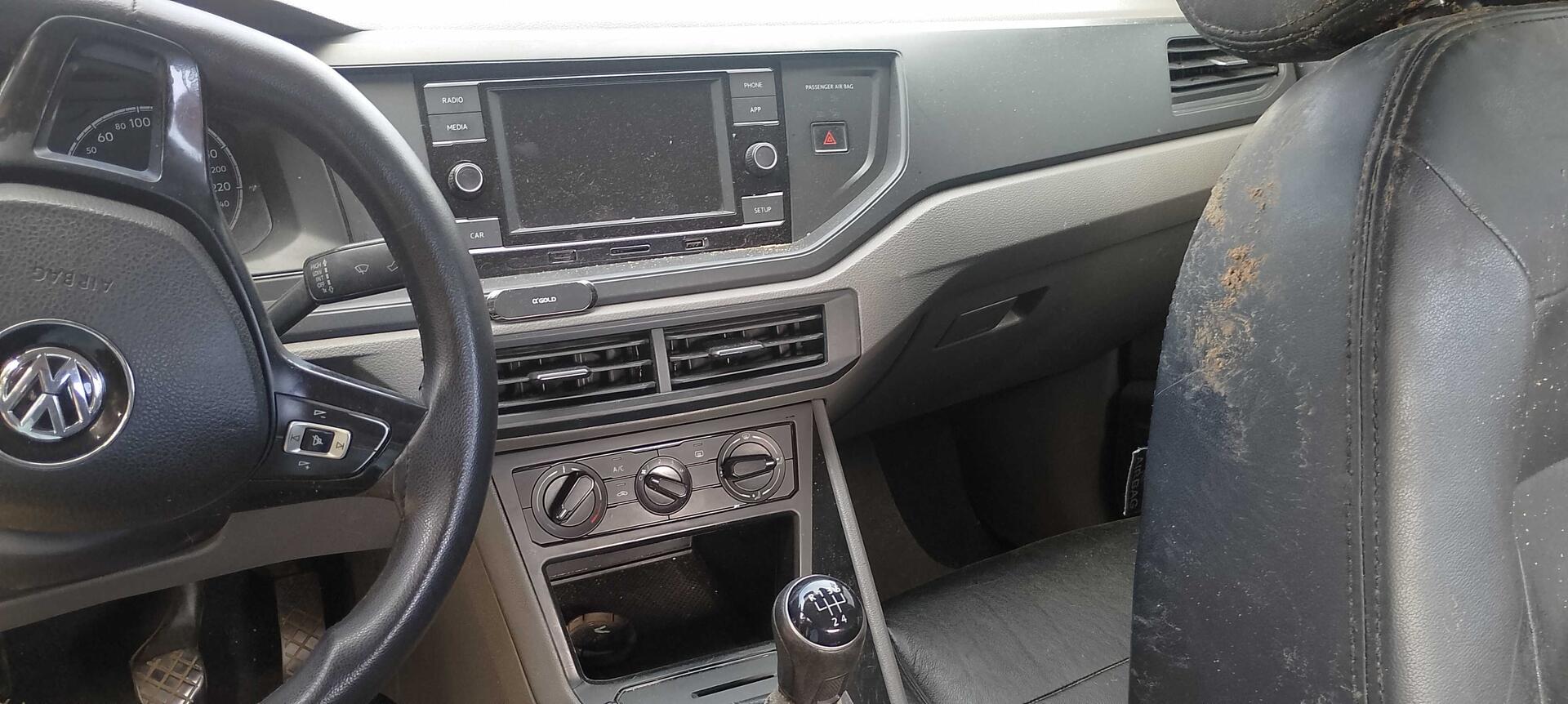 (SUCATA) VOLKSWAGEN / VIRTUS SEDAN 1.6 MSI 16V 5P MEC 2018/2019 — foto 9 de 40