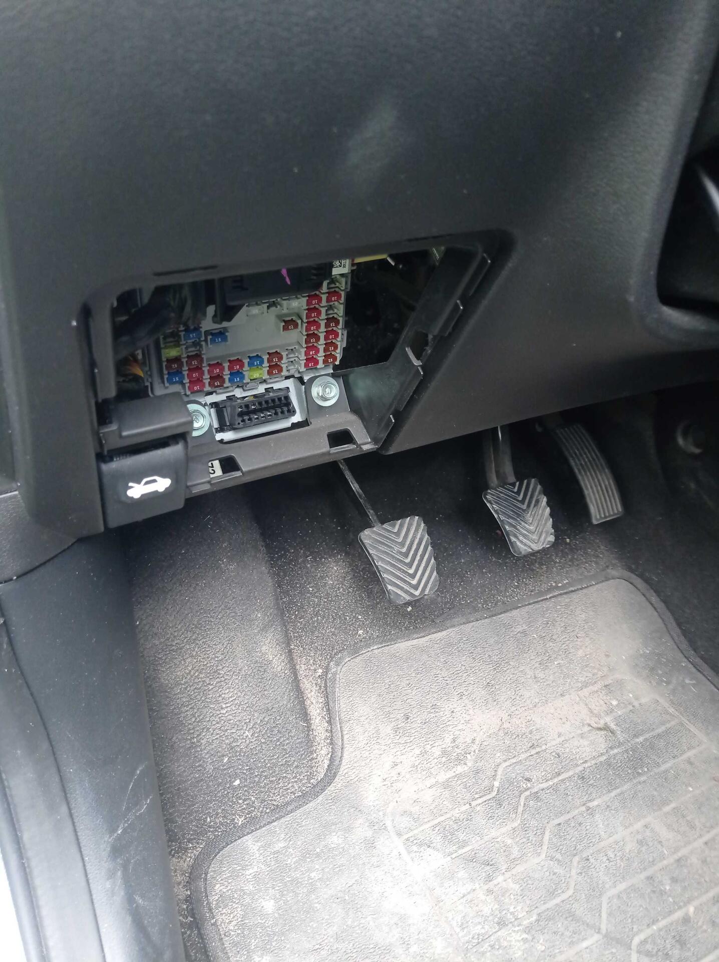 HYUNDAI / HB20 10M LIMITED 2024/2025 — foto 9 de 40