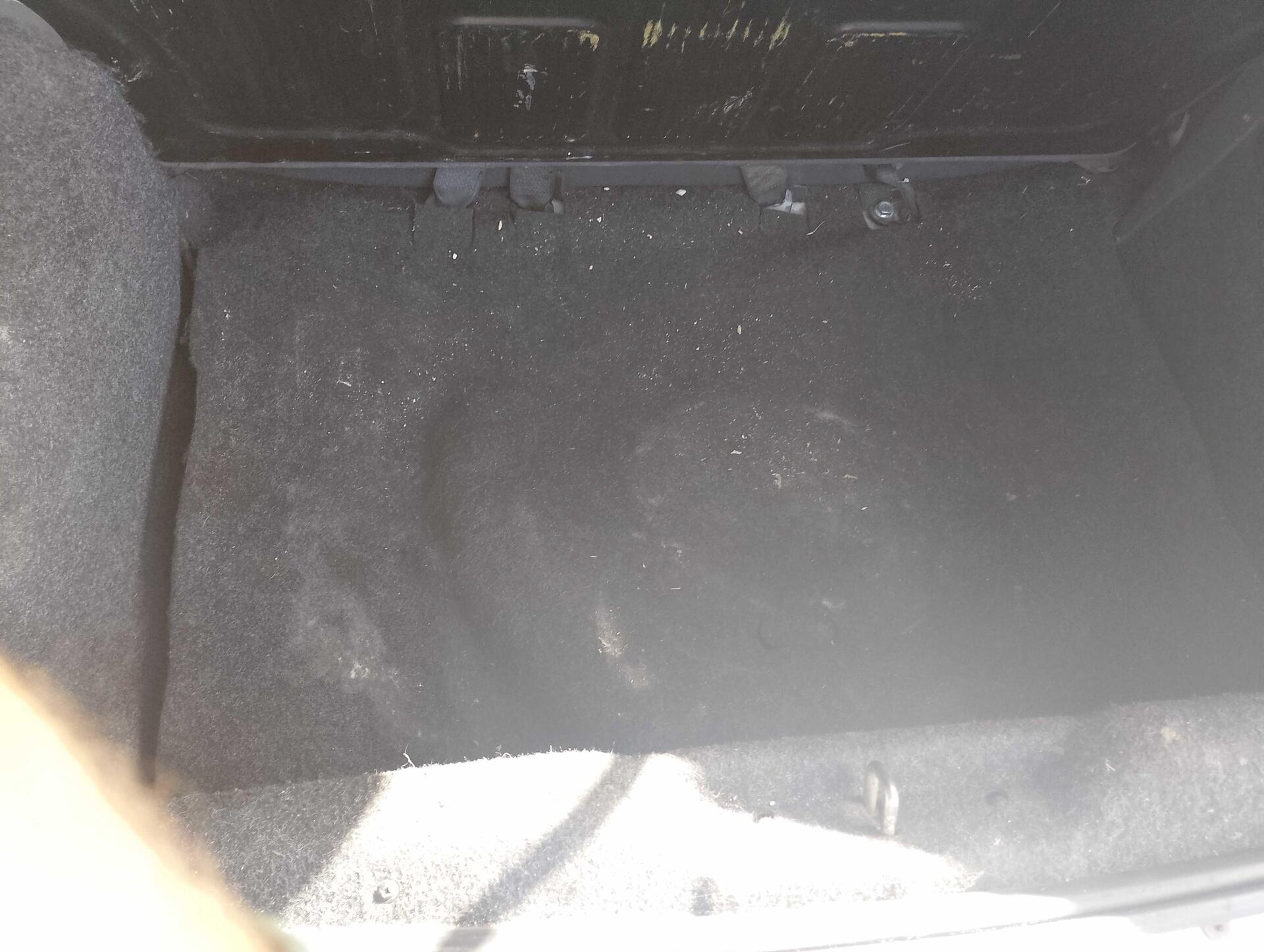 FIAT / PUNTO ATTRACTIVE 1.4 FIRE FLEX 8V 5P 2013/2014 — foto 3 de 30