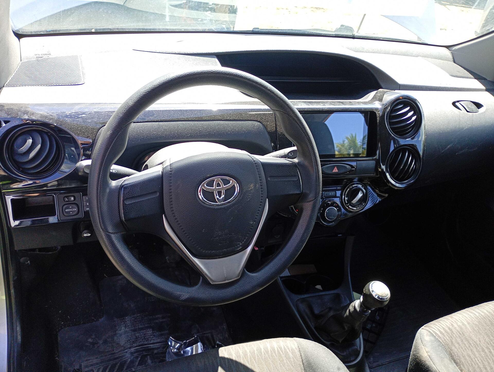 TOYOTA / ETIOS HB X 13L MT FLEX 2017/2018 — foto 7 de 40