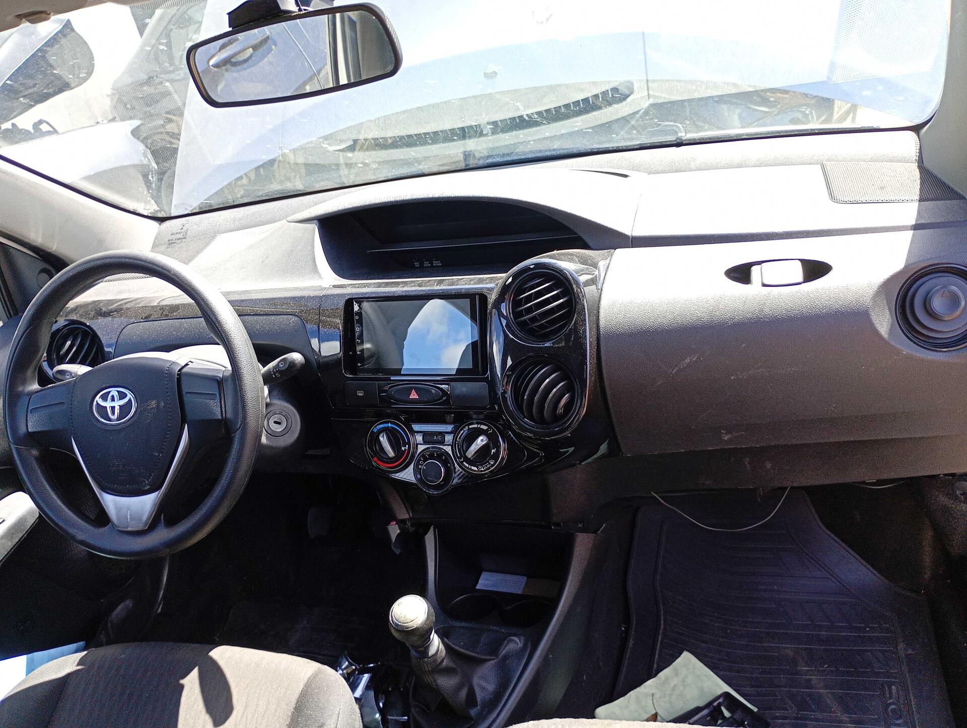 TOYOTA / ETIOS HB X 13L MT FLEX 2017/2018 — foto 8 de 40