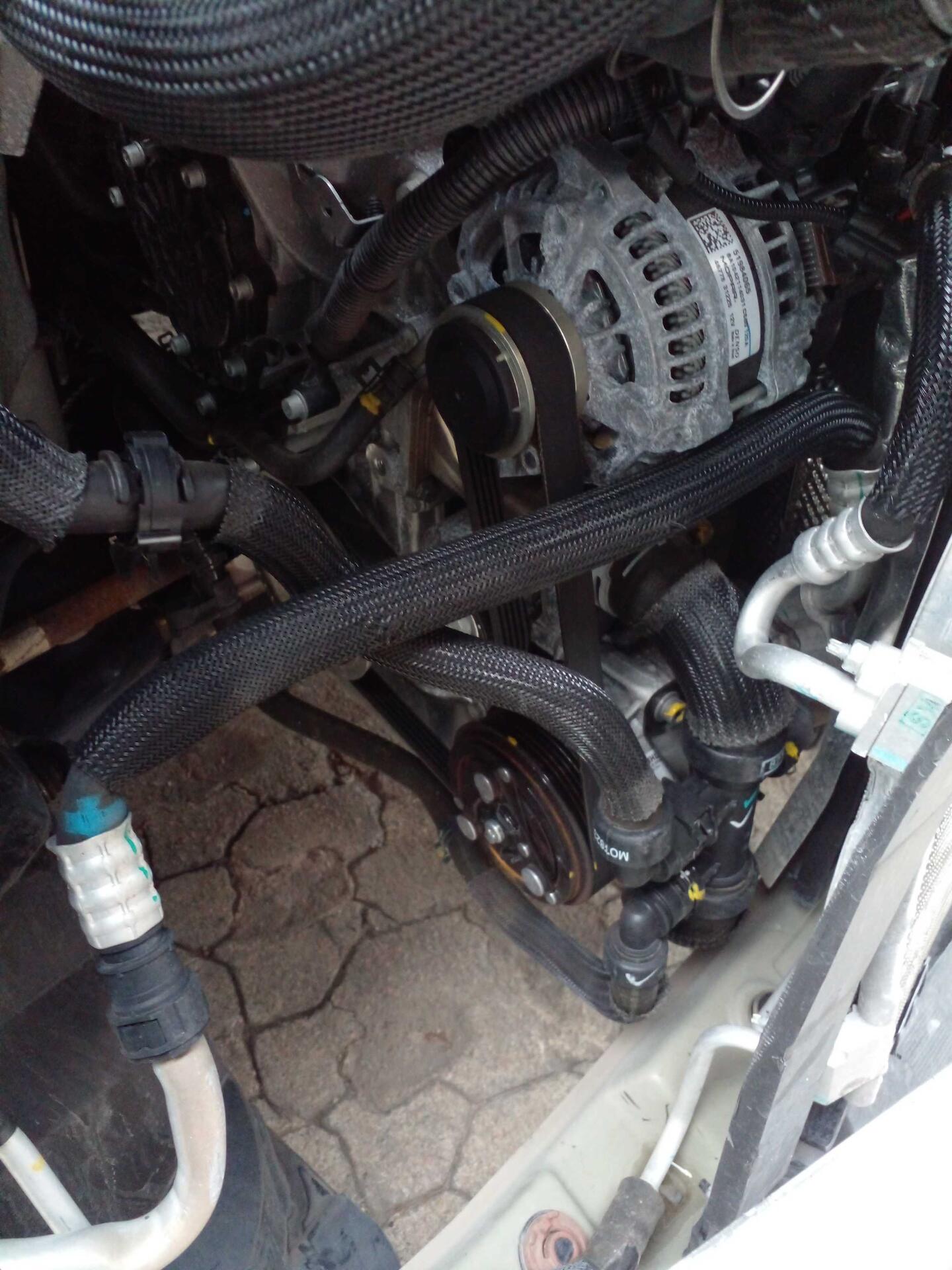 (SUCATA) CITROEN / C-3 AIRCROSS7 SHINE 1.0 T200 FLEX 2025/2026 — foto 22 de 40