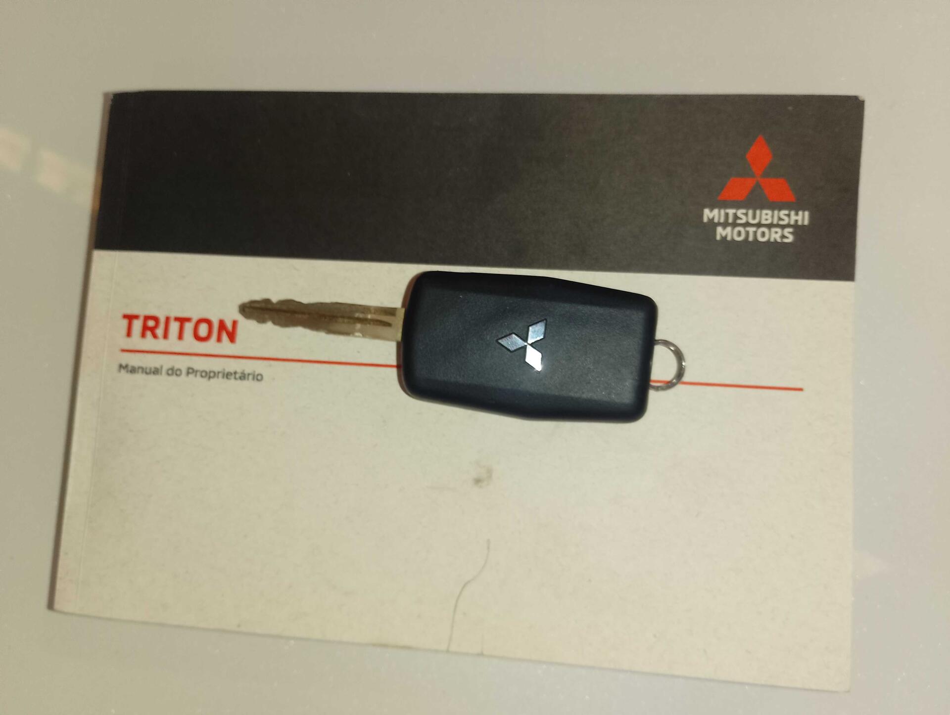 MMC / TRITON GLS AT4 DIESEL 2025/2026 — foto 36 de 37