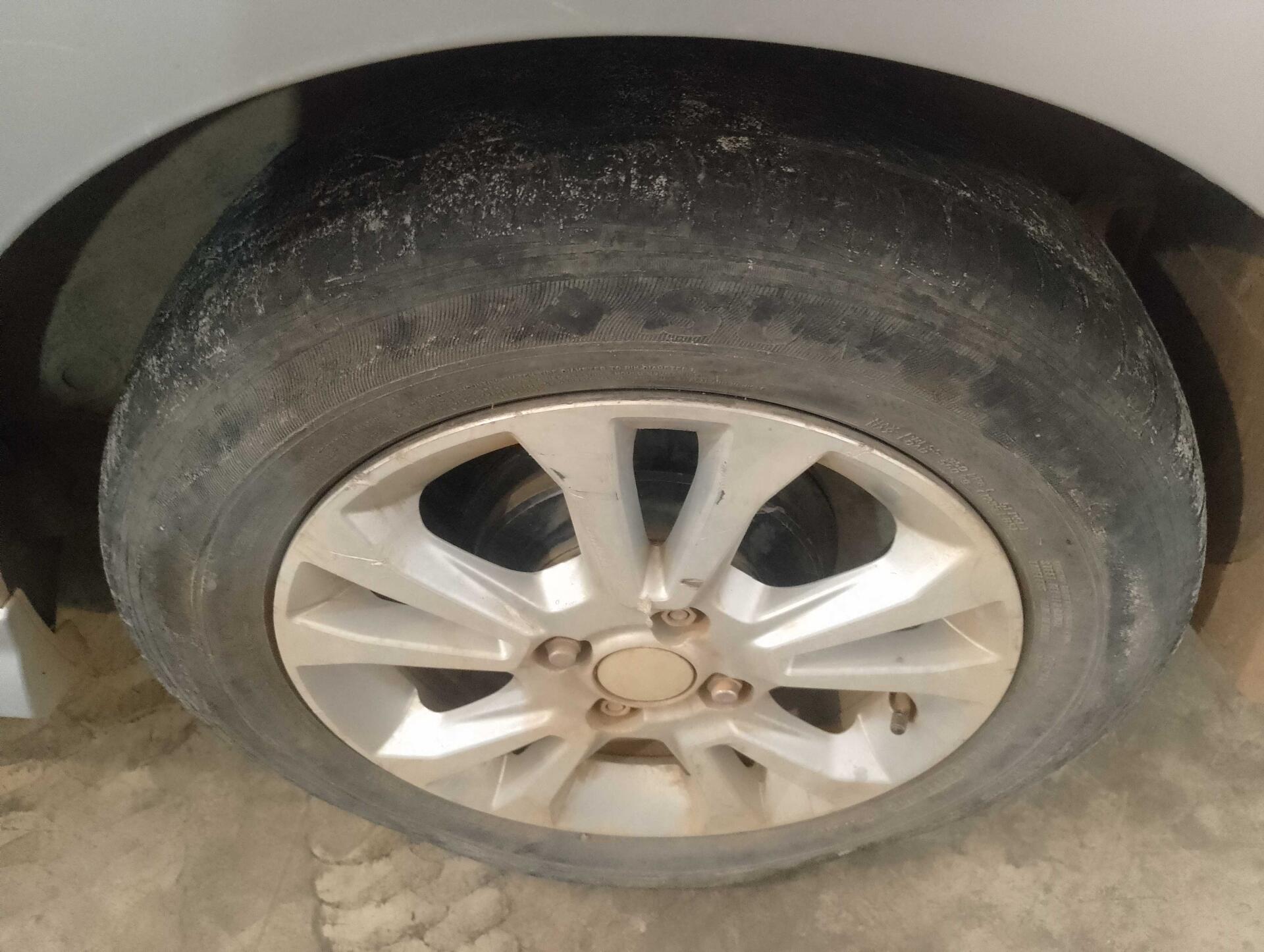 CHEVROLET / PRISMA 1.4MT LTZ FLEX 2013/2013 — foto 9 de 21