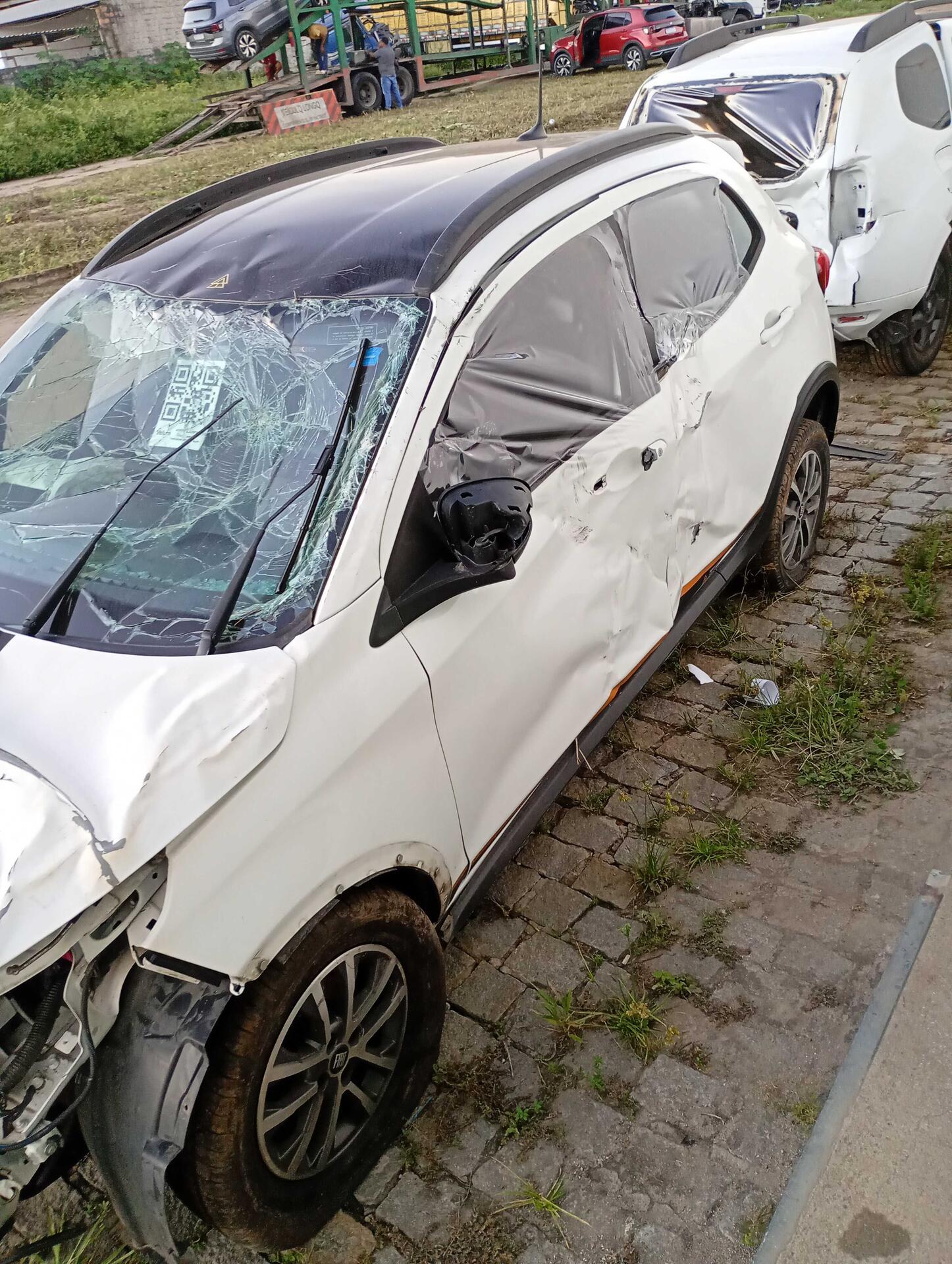 (SUCATA) FIAT / ARGO TREKKING 1.3AT 2023/2024 — foto 29 de 40