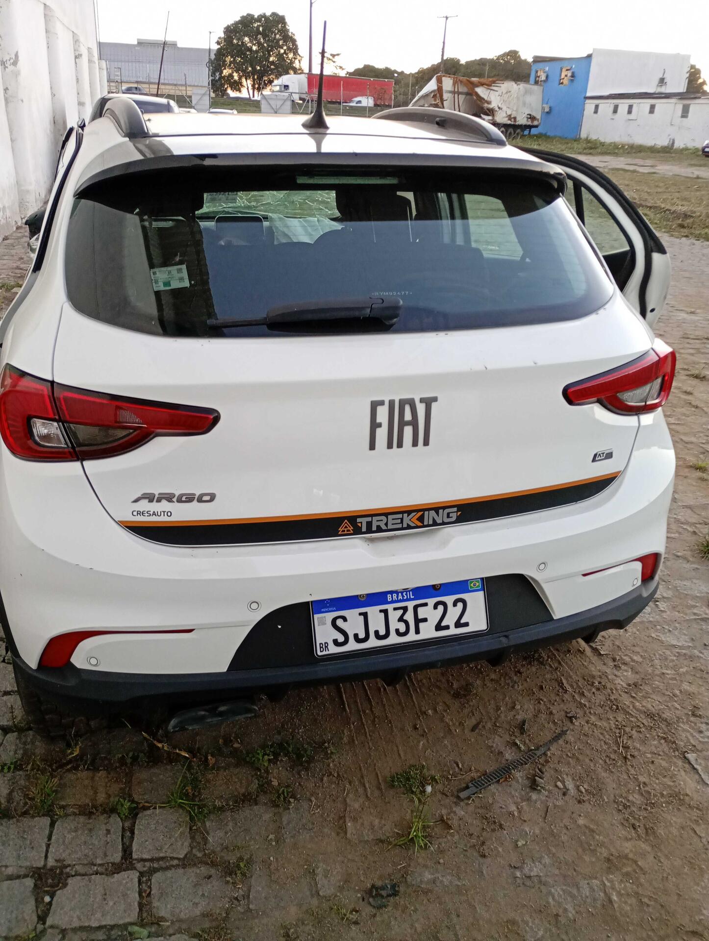 (SUCATA) FIAT / ARGO TREKKING 1.3AT 2023/2024 — foto 31 de 40