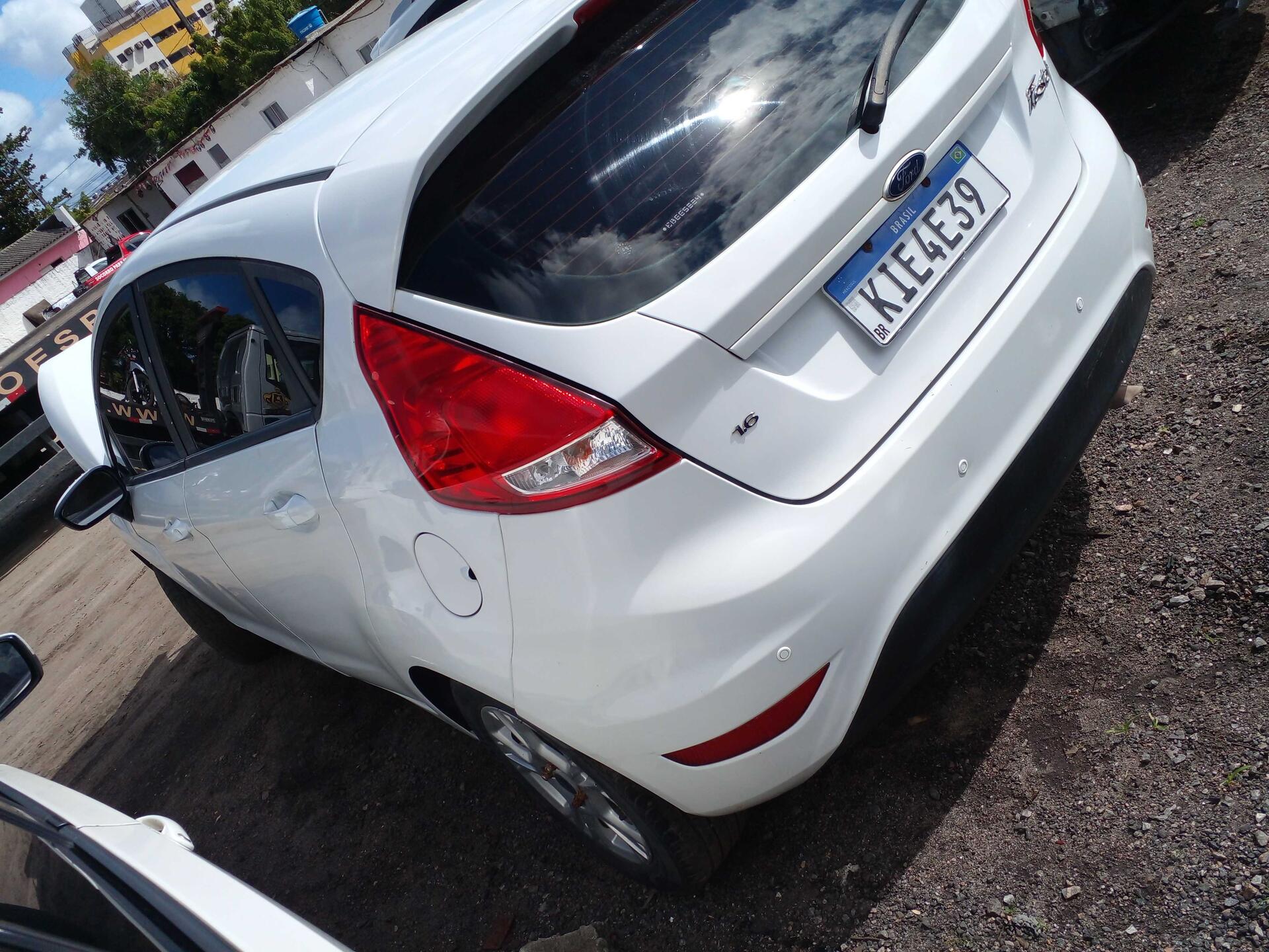 FORD / NEW FIESTA HATCH SE 1.6 16V AUT FLEX 2013/2014 — foto 15 de 40