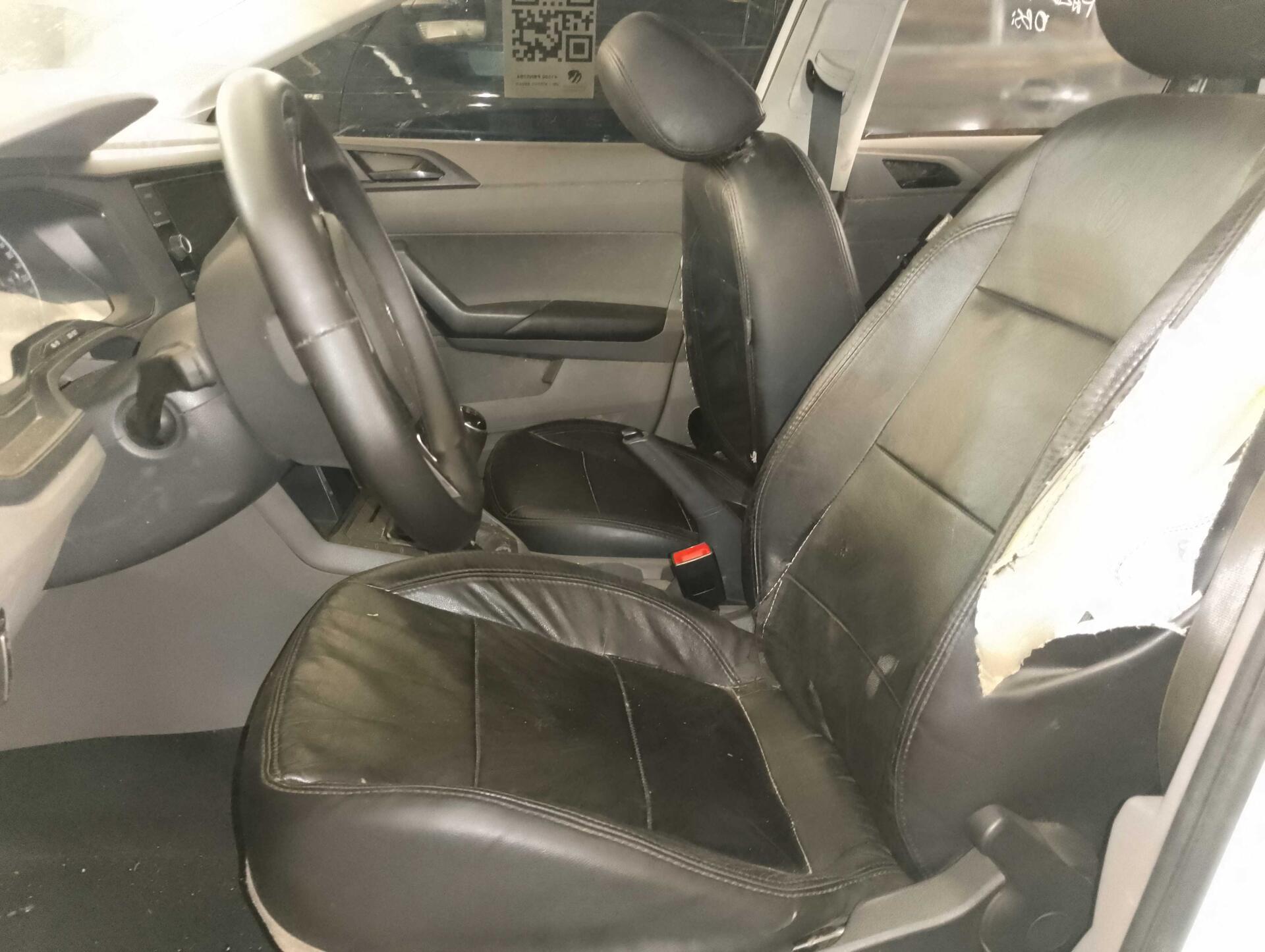(SUCATA) VOLKSWAGEN / VIRTUS SEDAN 1.6 MSI 16V 5P MEC 2018/2019 — foto 27 de 40