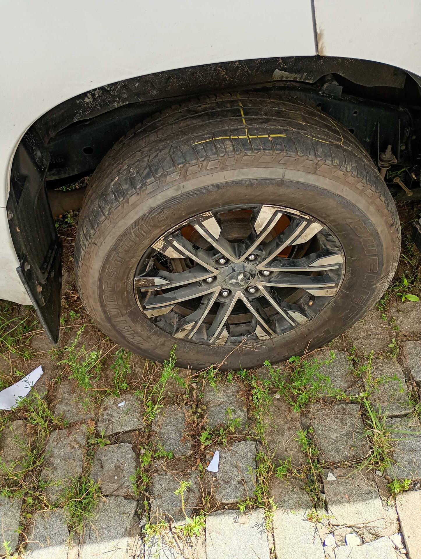 MITSUBISHI / PAJERO SPORT HPE 2.4 4X4 DIESEL AUT. 2023/2024 — foto 33 de 40
