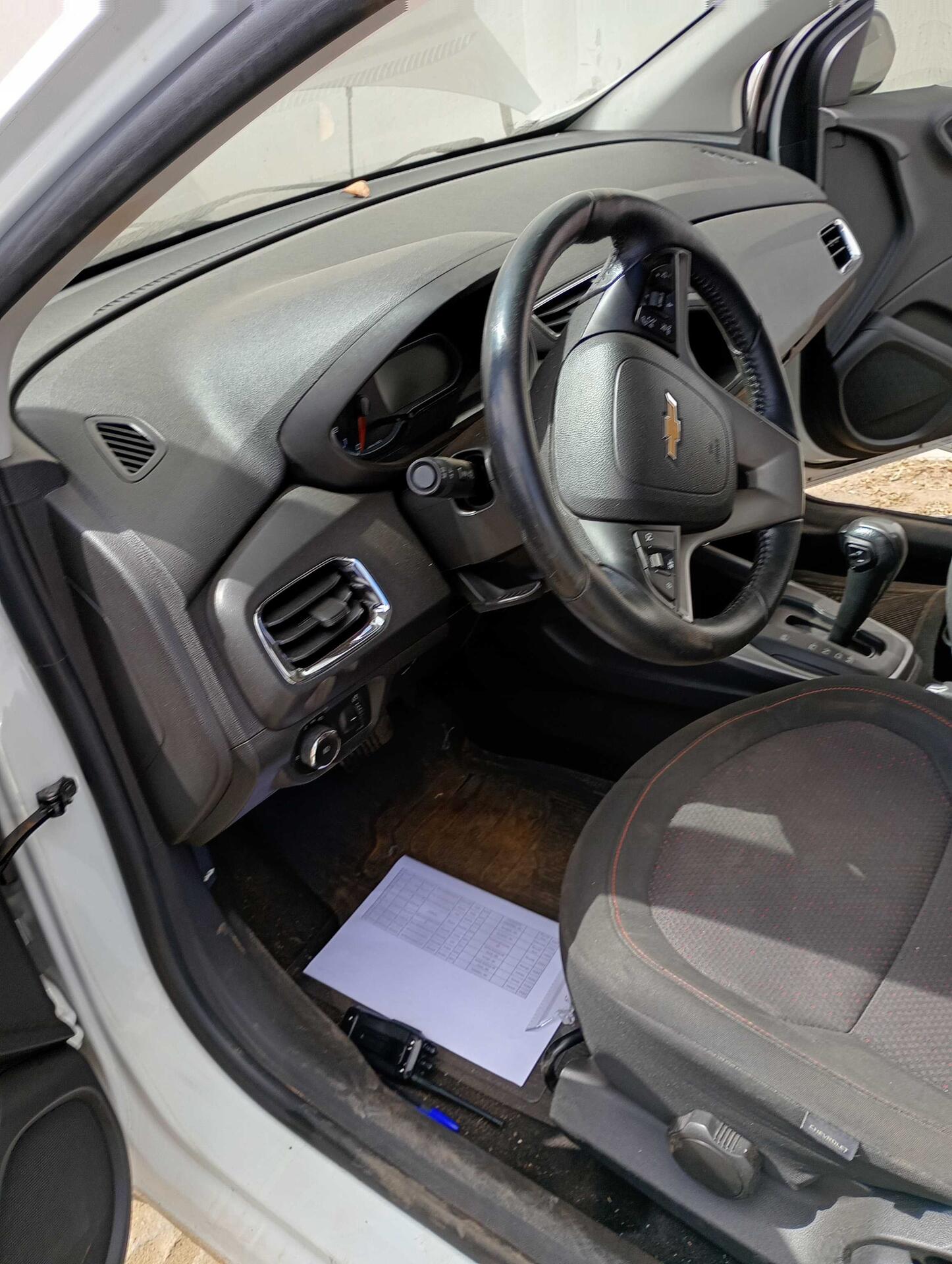 CHEVROLET / ONIX 1.4AT LTZ FLEX 2015/2016 — foto 13 de 40