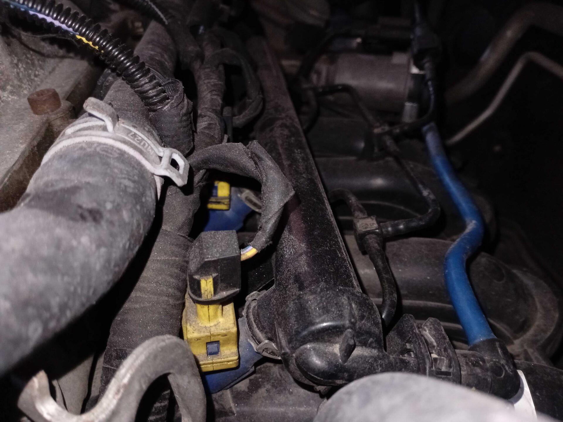 (SUCATA) CHEVROLET / ONIX 10MT JOYE 2018/2018 — foto 16 de 40