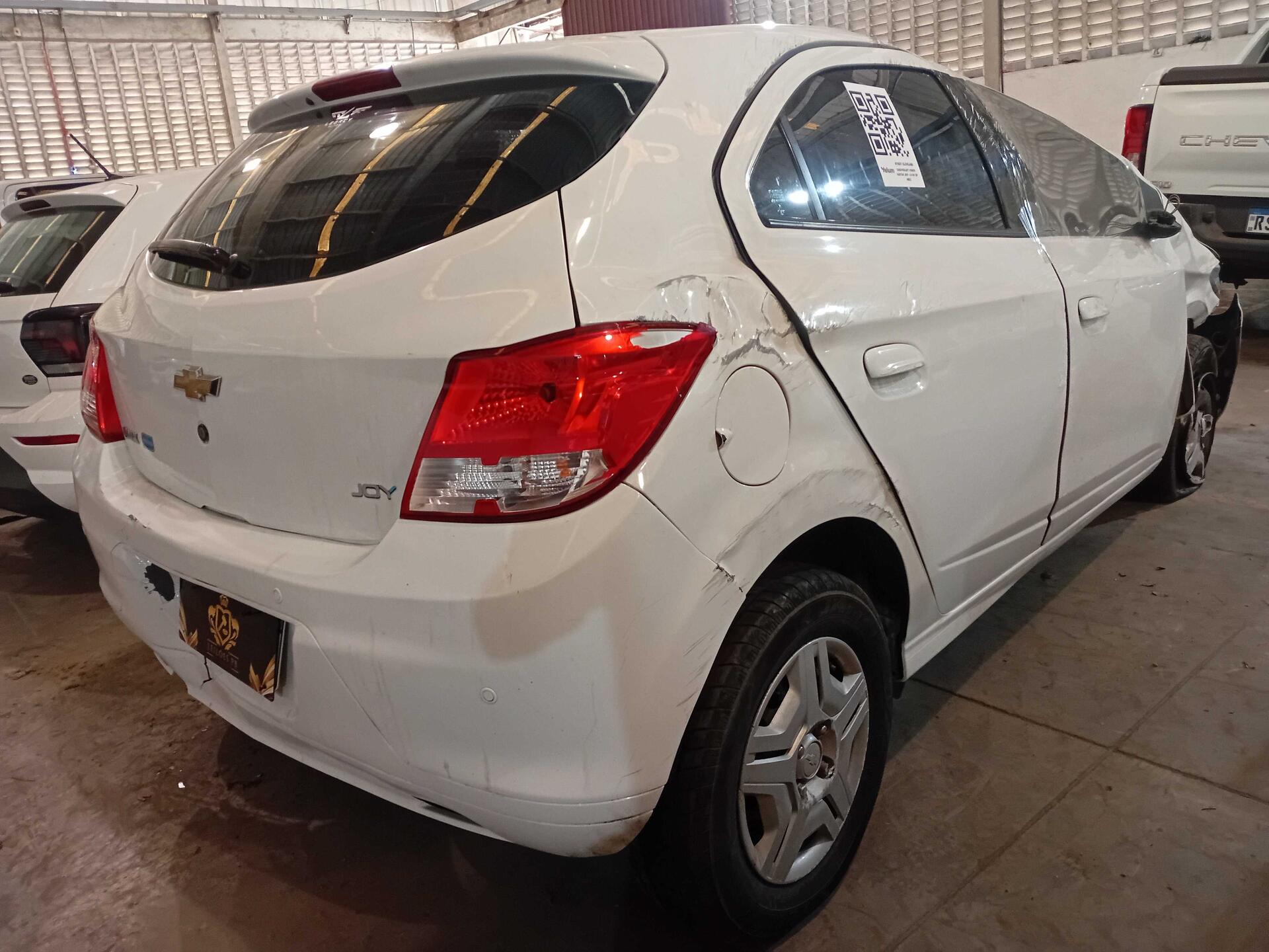 (SUCATA) CHEVROLET / ONIX 10MT JOYE 2018/2018 — foto 26 de 40