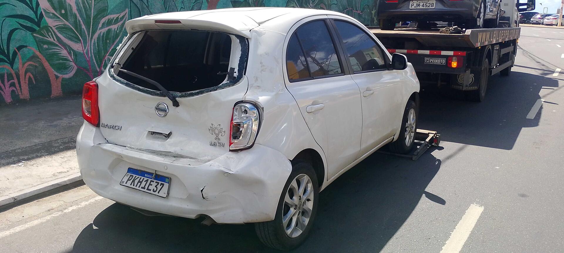 NISSAN / MARCH 16SV FLEX 2016/2017 — foto 4 de 40