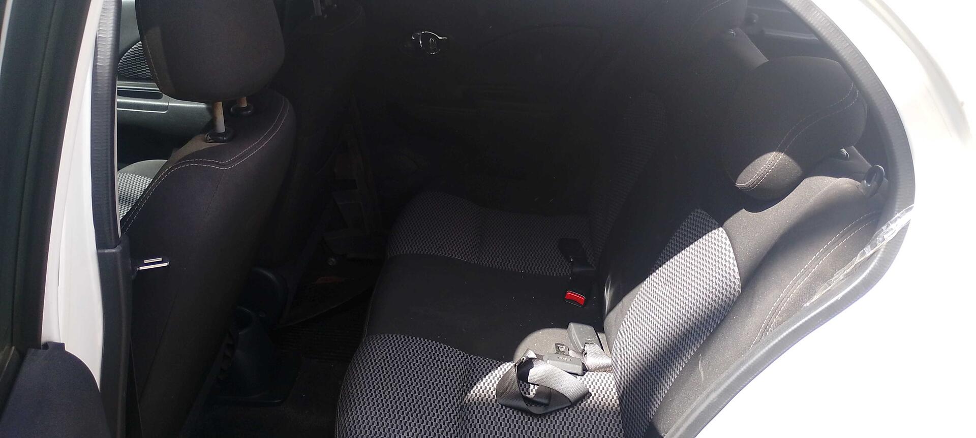 NISSAN / MARCH 16SV FLEX 2016/2017 — foto 9 de 40