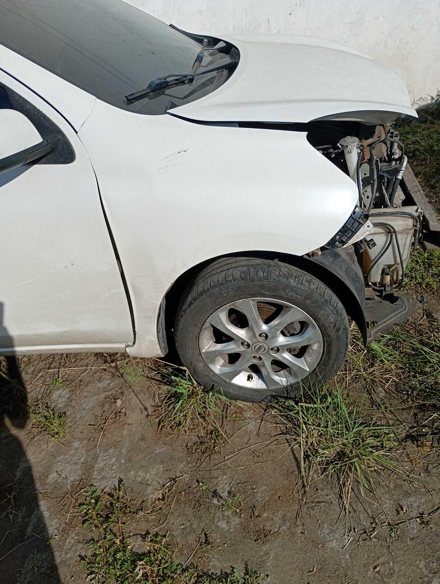 NISSAN / MARCH 16SV FLEX 2016/2017 — foto 29 de 40