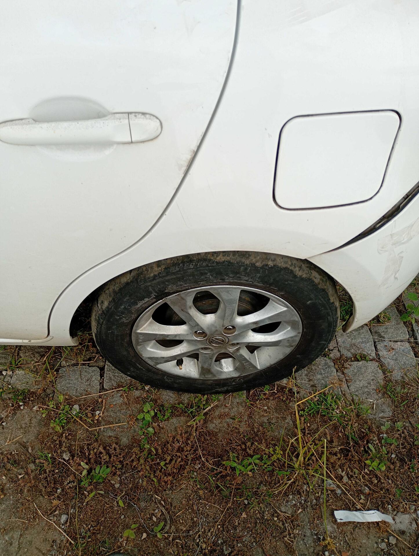 NISSAN / MARCH 16SV FLEX 2016/2017 — foto 31 de 40