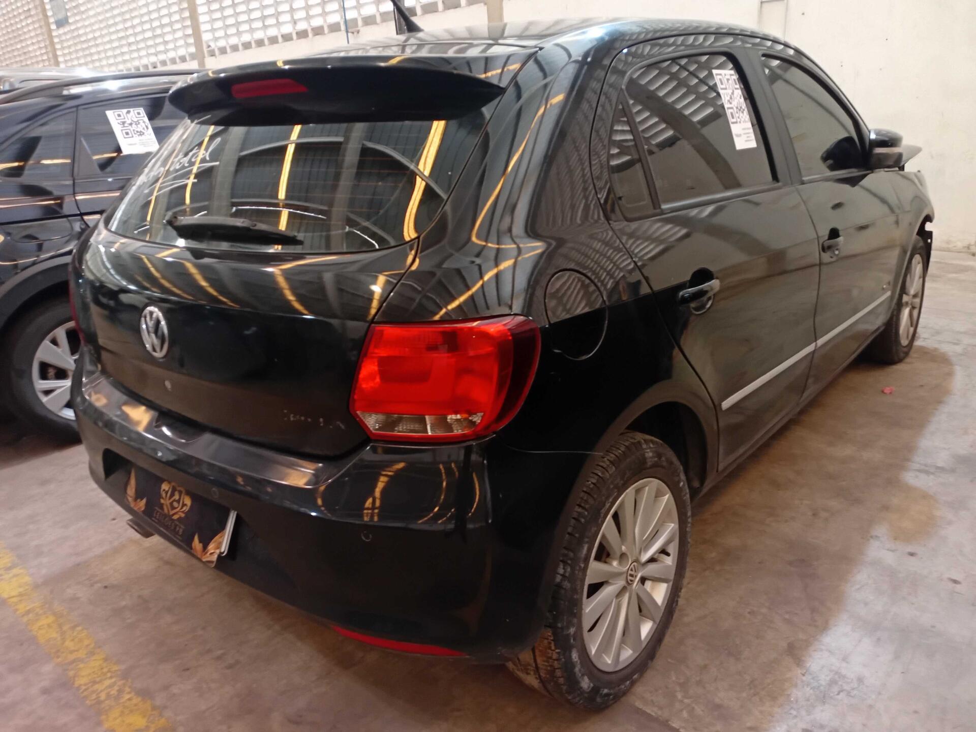 VW / NOVO GOL 1.6 HIGHLINE 2014/2014 — foto 35 de 40