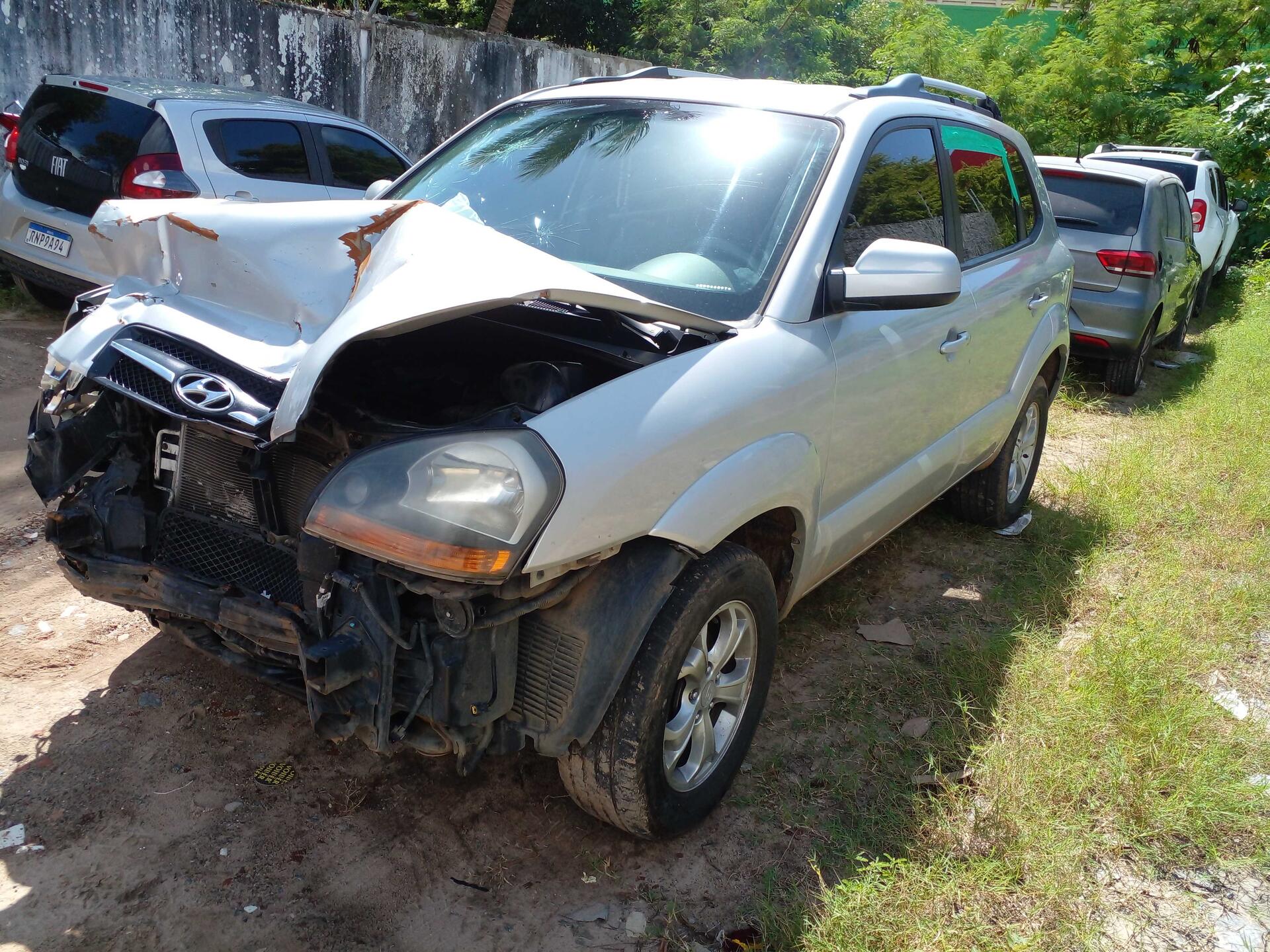 HYUNDAI / TUCSON GLS 4X2-AT 2.0 16V 4P A FLEX 2013/2014 — foto 22 de 40