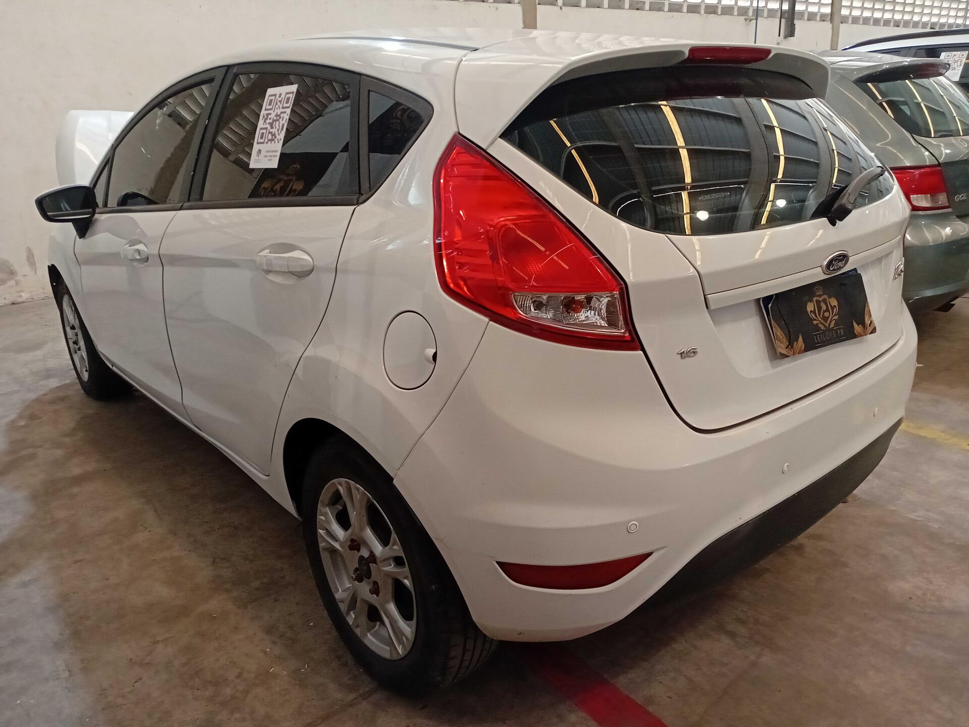 FORD / NEW FIESTA HATCH SE 1.6 16V AUT FLEX 2013/2014 — foto 37 de 40