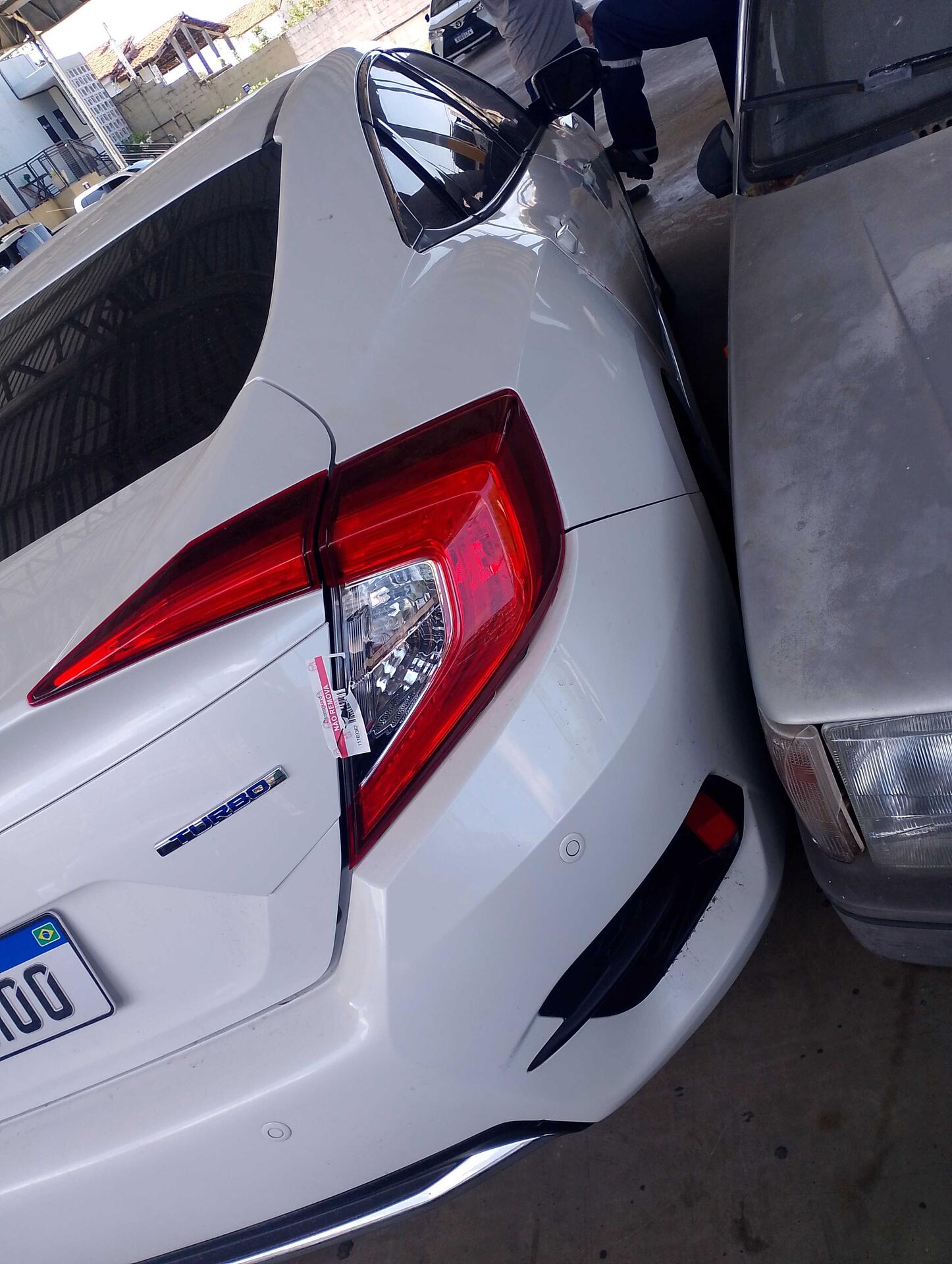 (SUCATA) HONDA / CIVIC SEDAN G10 TOURING 1.5 TURBO 16 GASOLINA 2020/2021 — foto 4 de 28