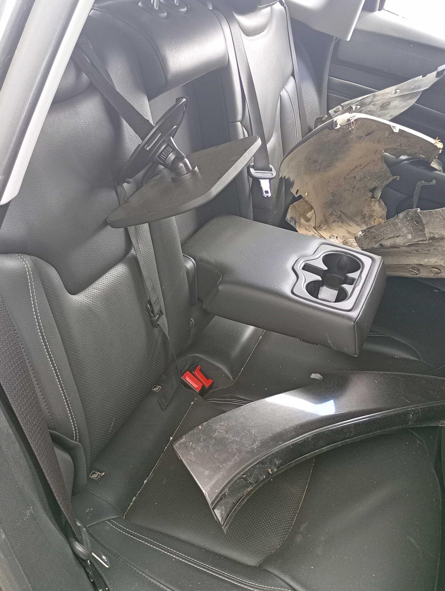 (SUCATA) JEEP / COMPASS LONG TF 2023/2024 — foto 23 de 40
