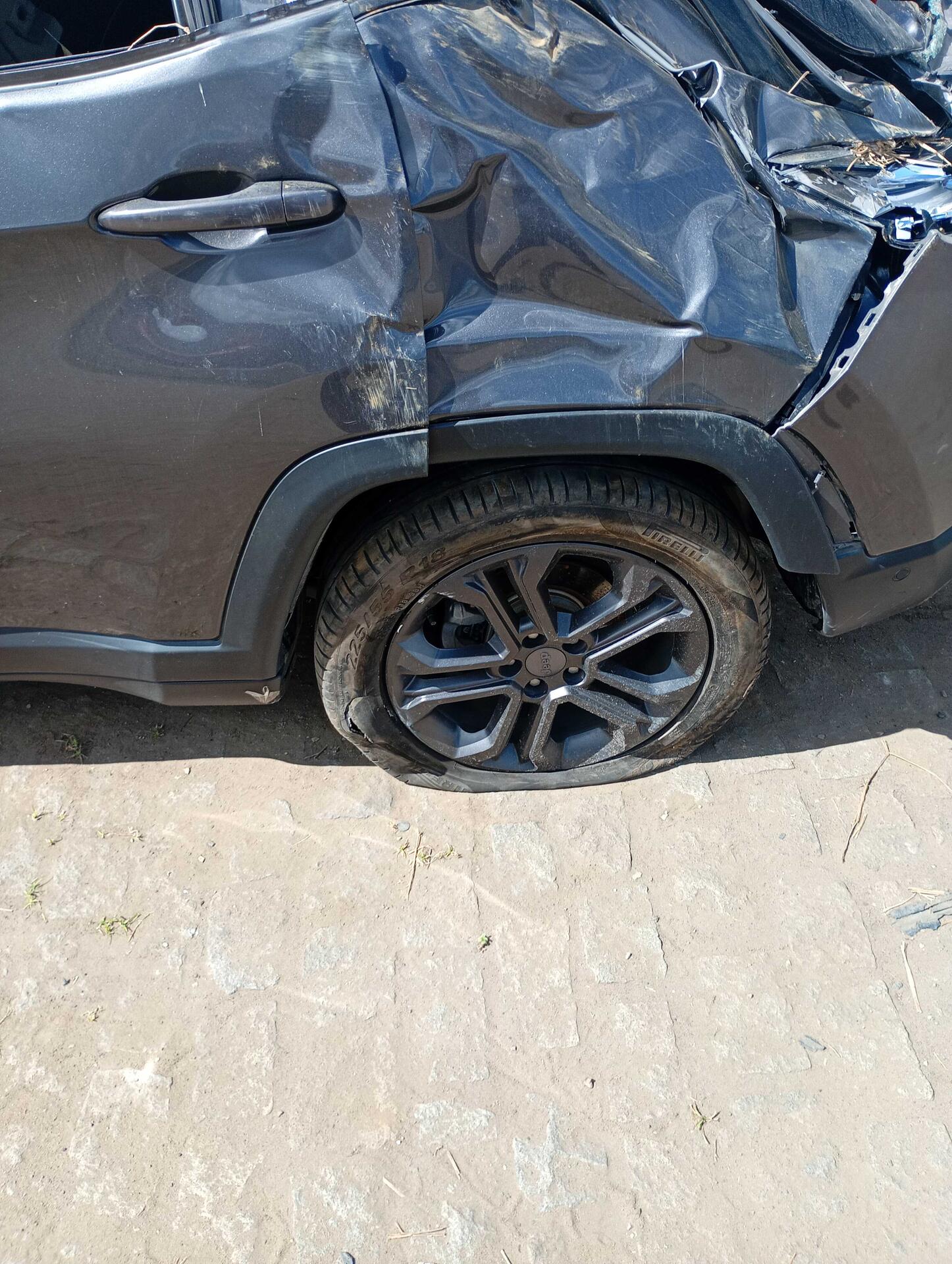 (SUCATA) JEEP / COMPASS LONG TF 2023/2024 — foto 36 de 40