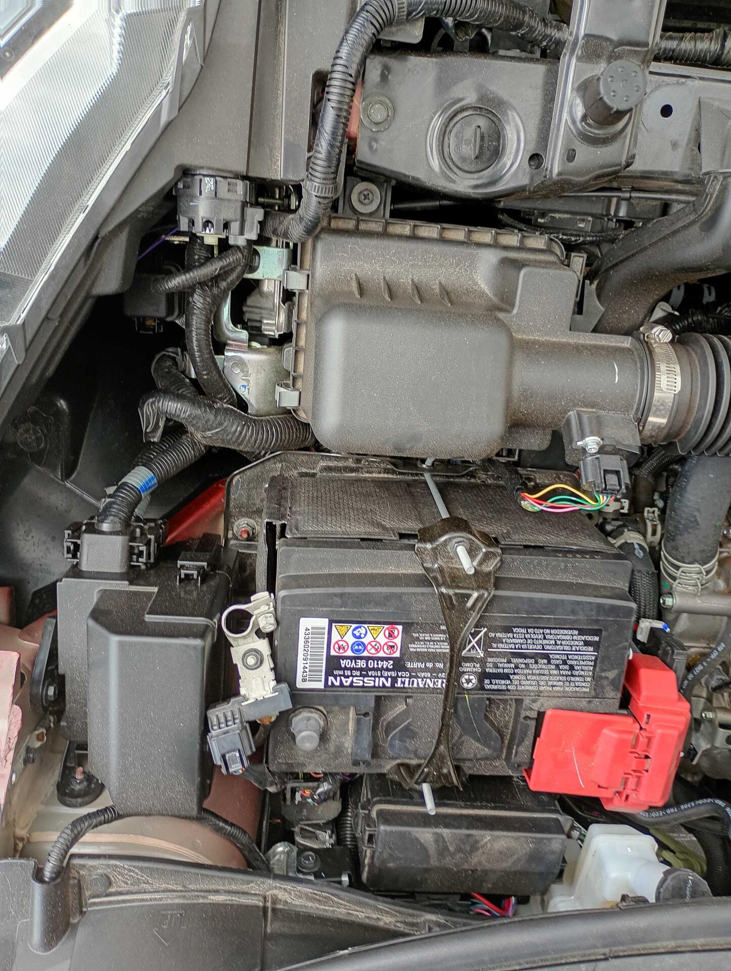 (SUCATA) NISSAN / VERSA EXCL CVT 2026/2026 — foto 21 de 40