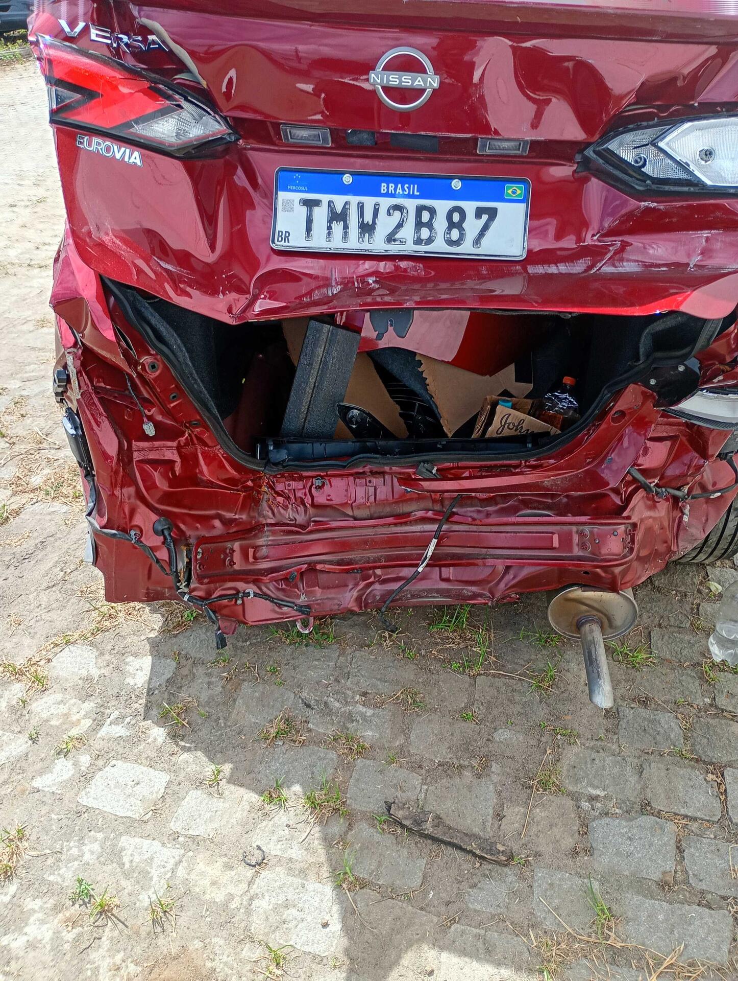 (SUCATA) NISSAN / VERSA EXCL CVT 2026/2026 — foto 26 de 40