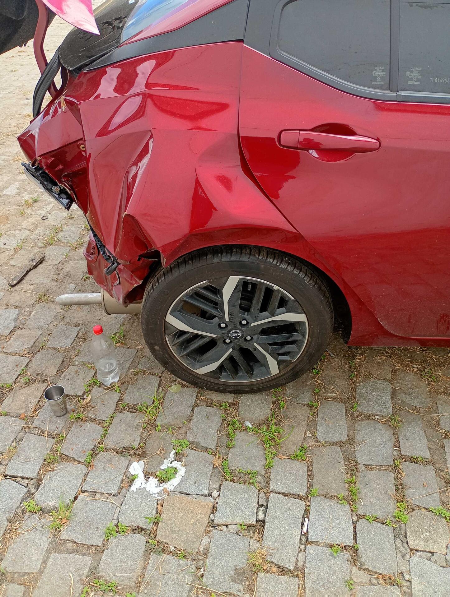 (SUCATA) NISSAN / VERSA EXCL CVT 2026/2026 — foto 30 de 40
