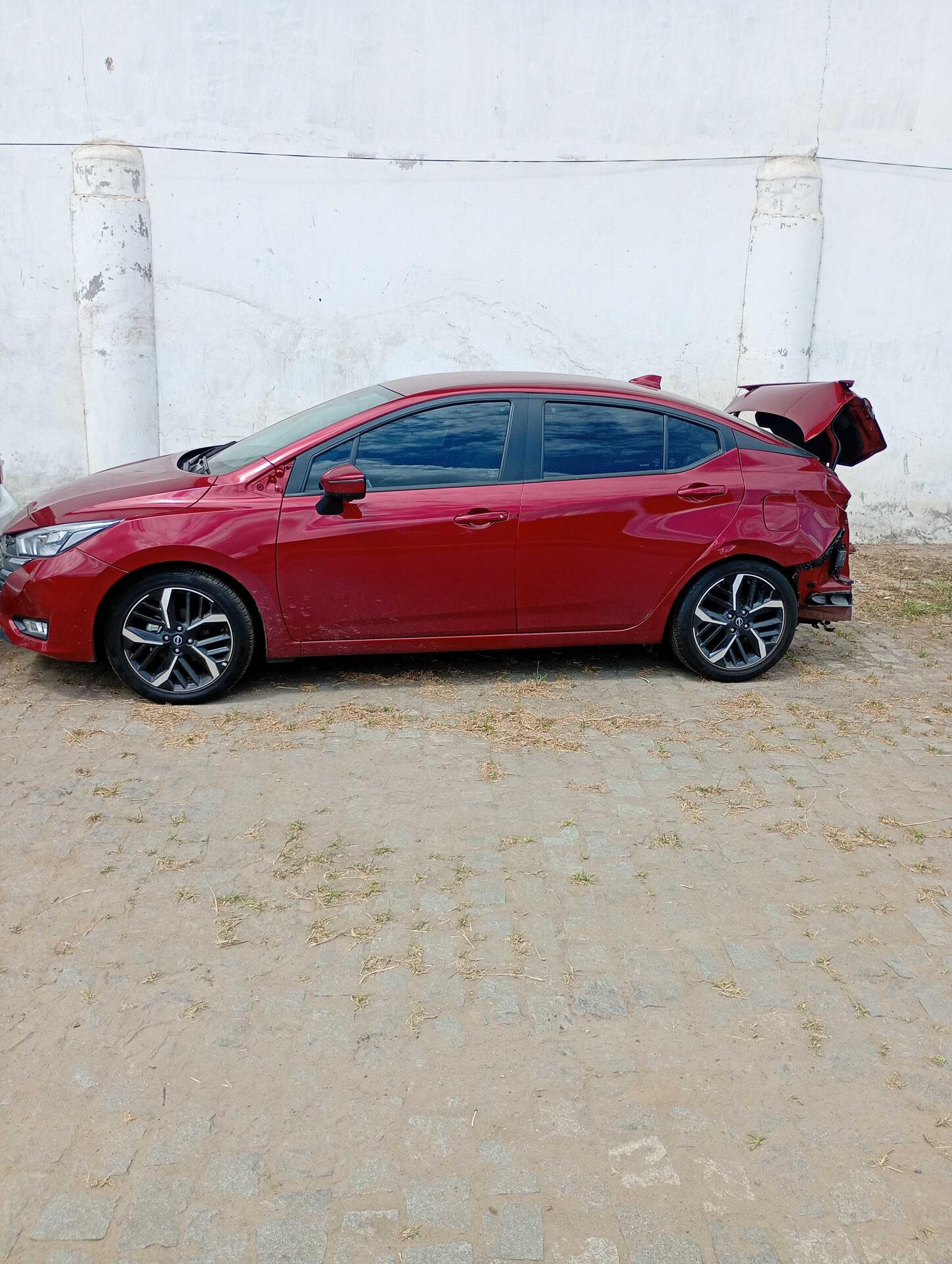 (SUCATA) NISSAN / VERSA EXCL CVT 2026/2026 — foto 39 de 40