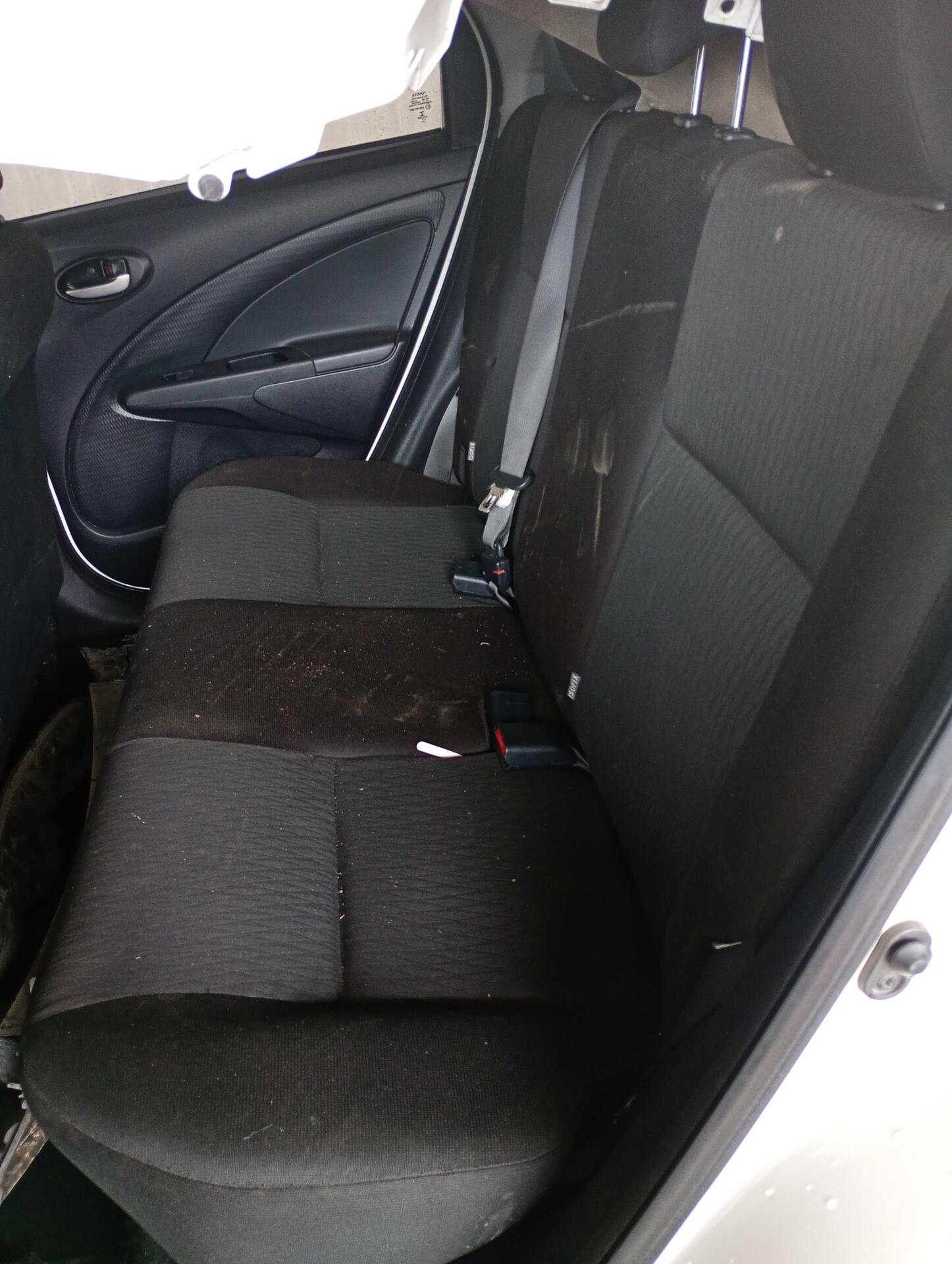 TOYOTA / ETIOS HB X VSC AT 2019/2020 — foto 23 de 40