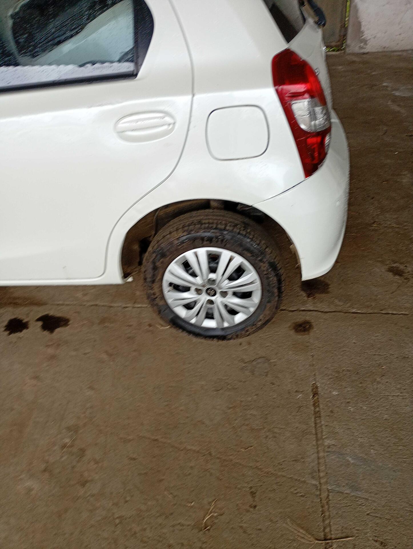 TOYOTA / ETIOS HB X VSC AT 2019/2020 — foto 38 de 40