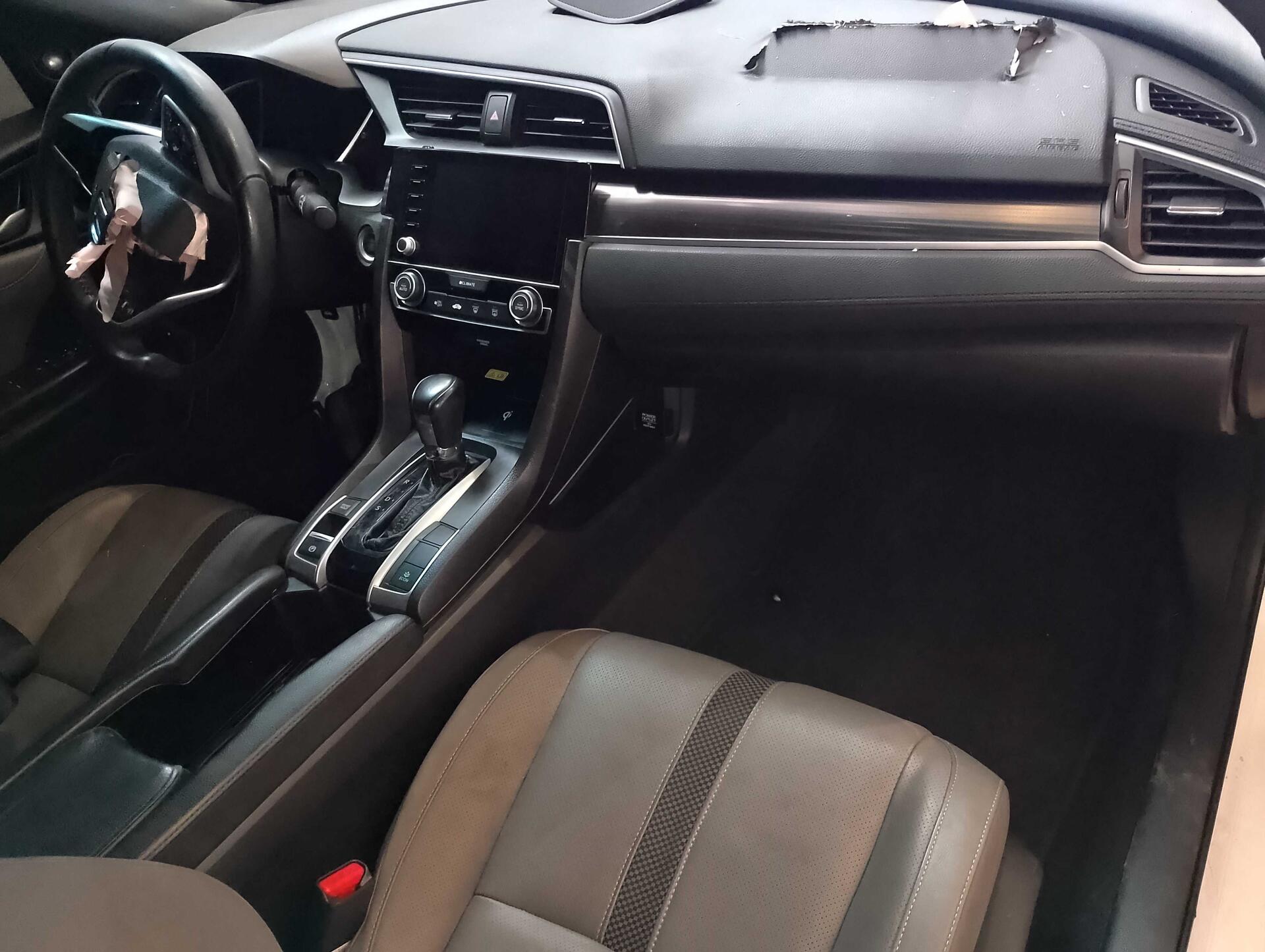 (SUCATA) HONDA / CIVIC SEDAN G10 TOURING 1.5 TURBO 16 GASOLINA 2020/2021 — foto 21 de 28
