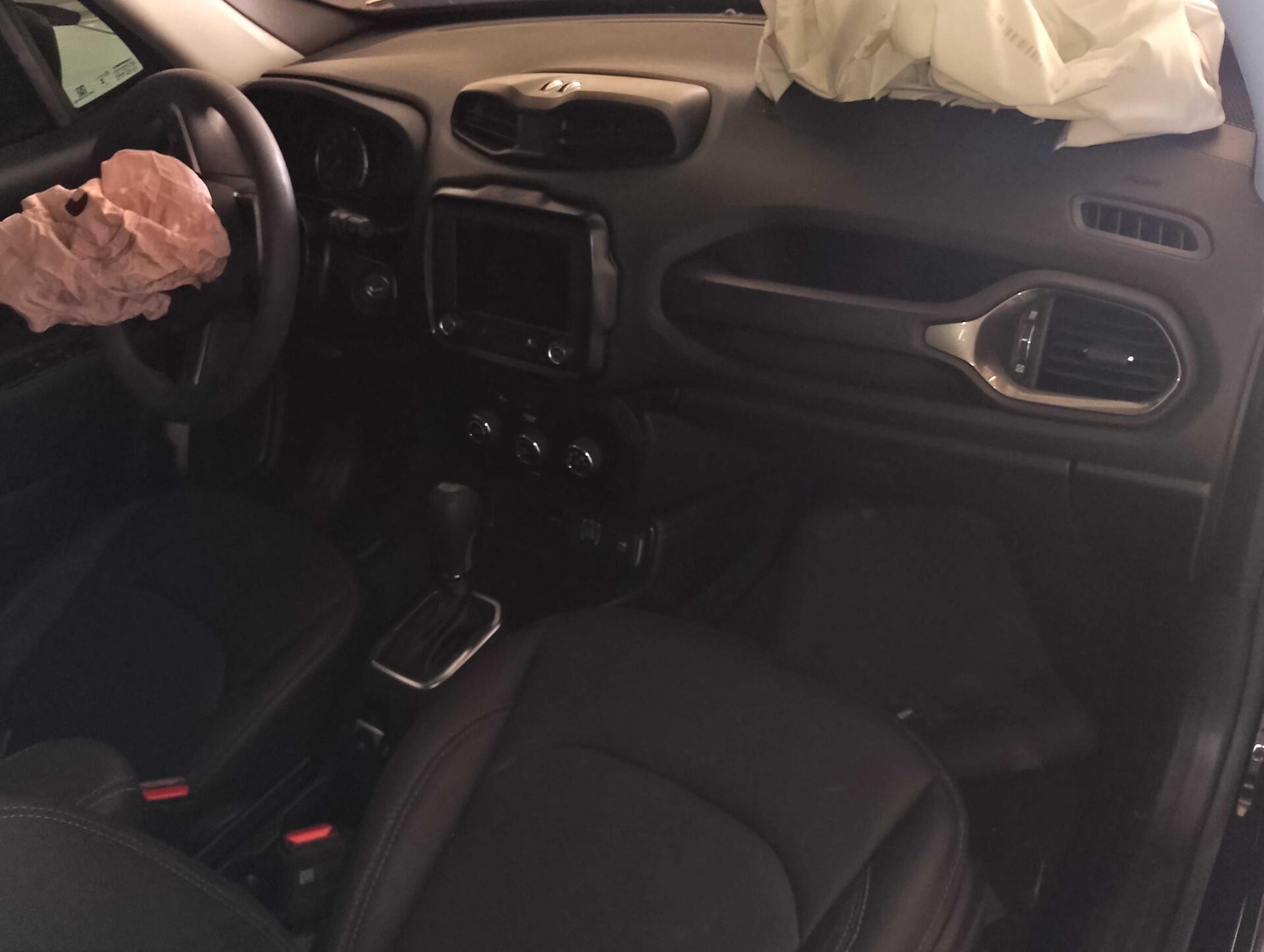 (SUCATA) JEEP / RENEGADE 1.3 TURBO 2024/2024 — foto 13 de 40