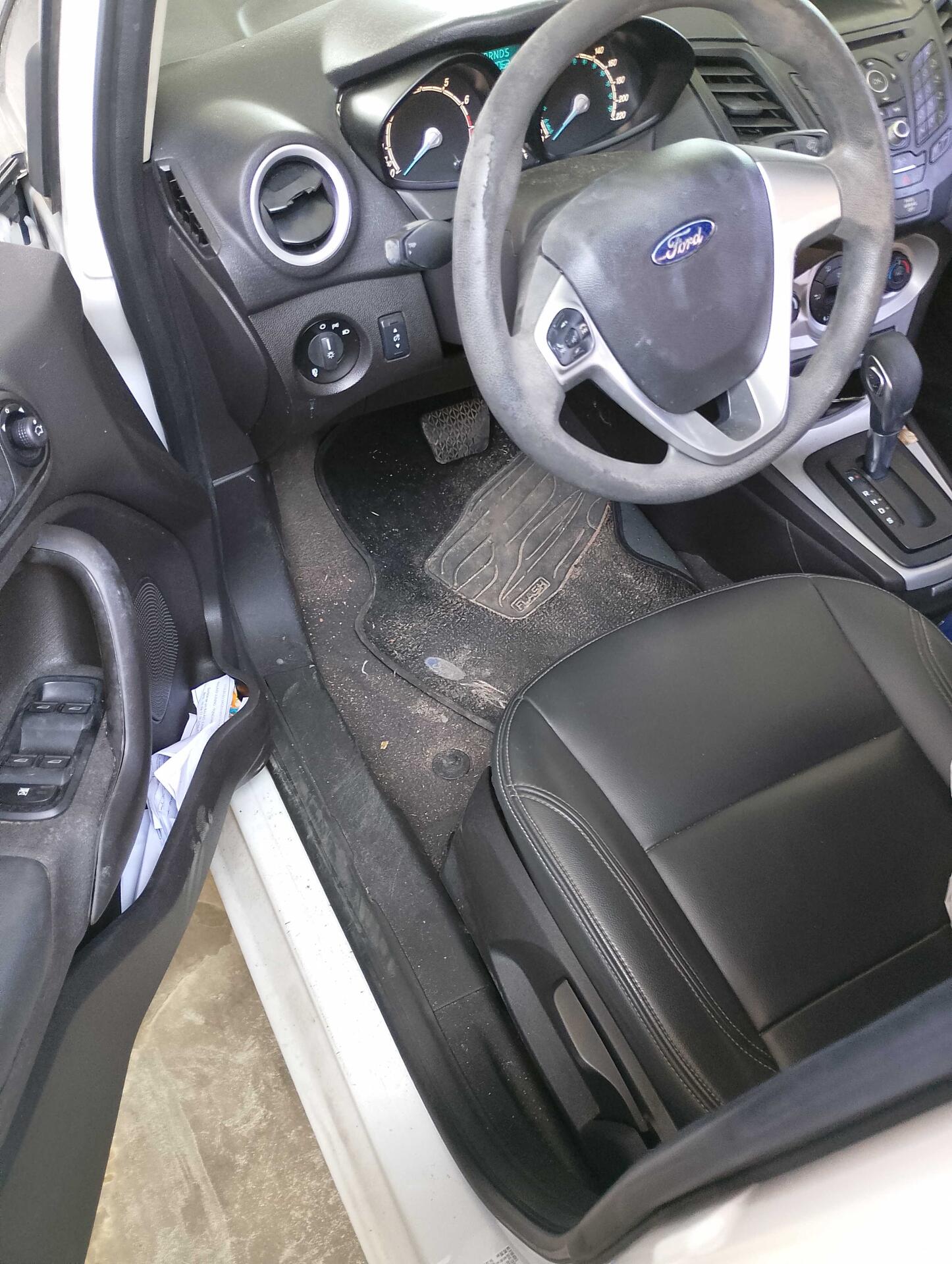 FORD / FIESTA SEDAN SEL 1.6 16V FLEX AUT. 2017/2017 — foto 11 de 40