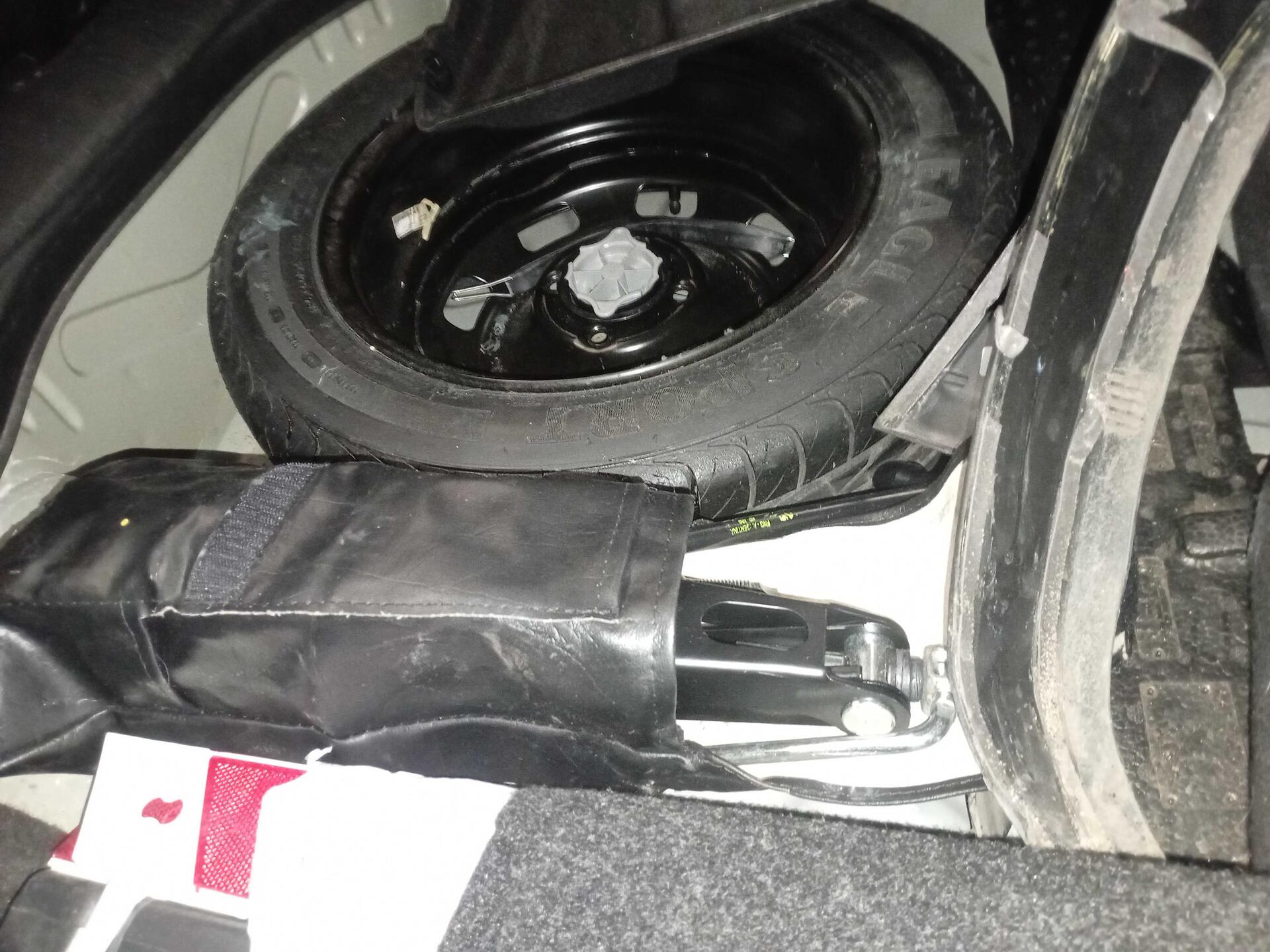 PEUGEOT / 2008 CROSS EAT6 2018/2019 — foto 10 de 40